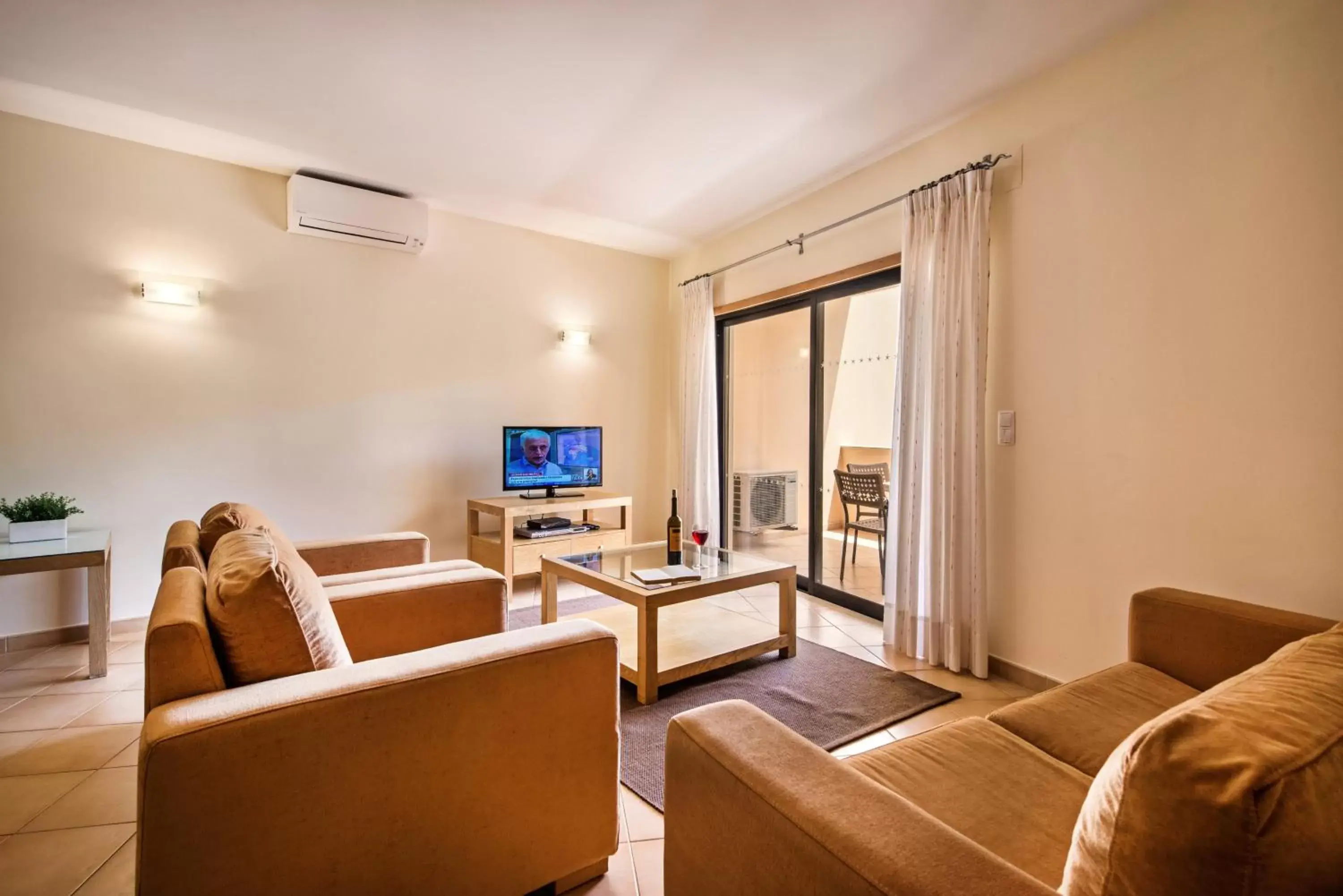 Living room, Seating Area in Estrela da Luz Resort