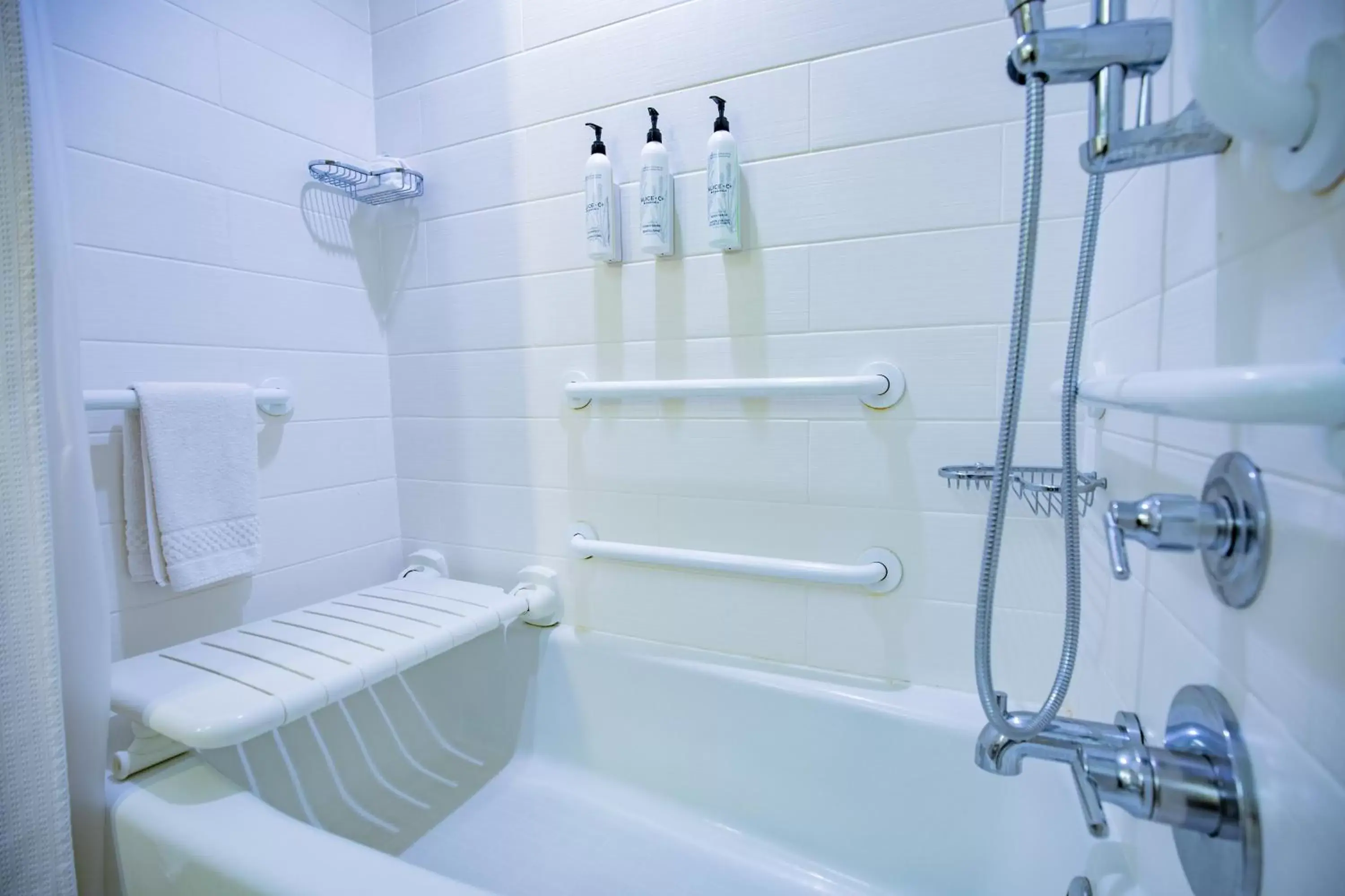 Bathroom in SpringHill Suites by Marriott Baton Rouge Gonzales