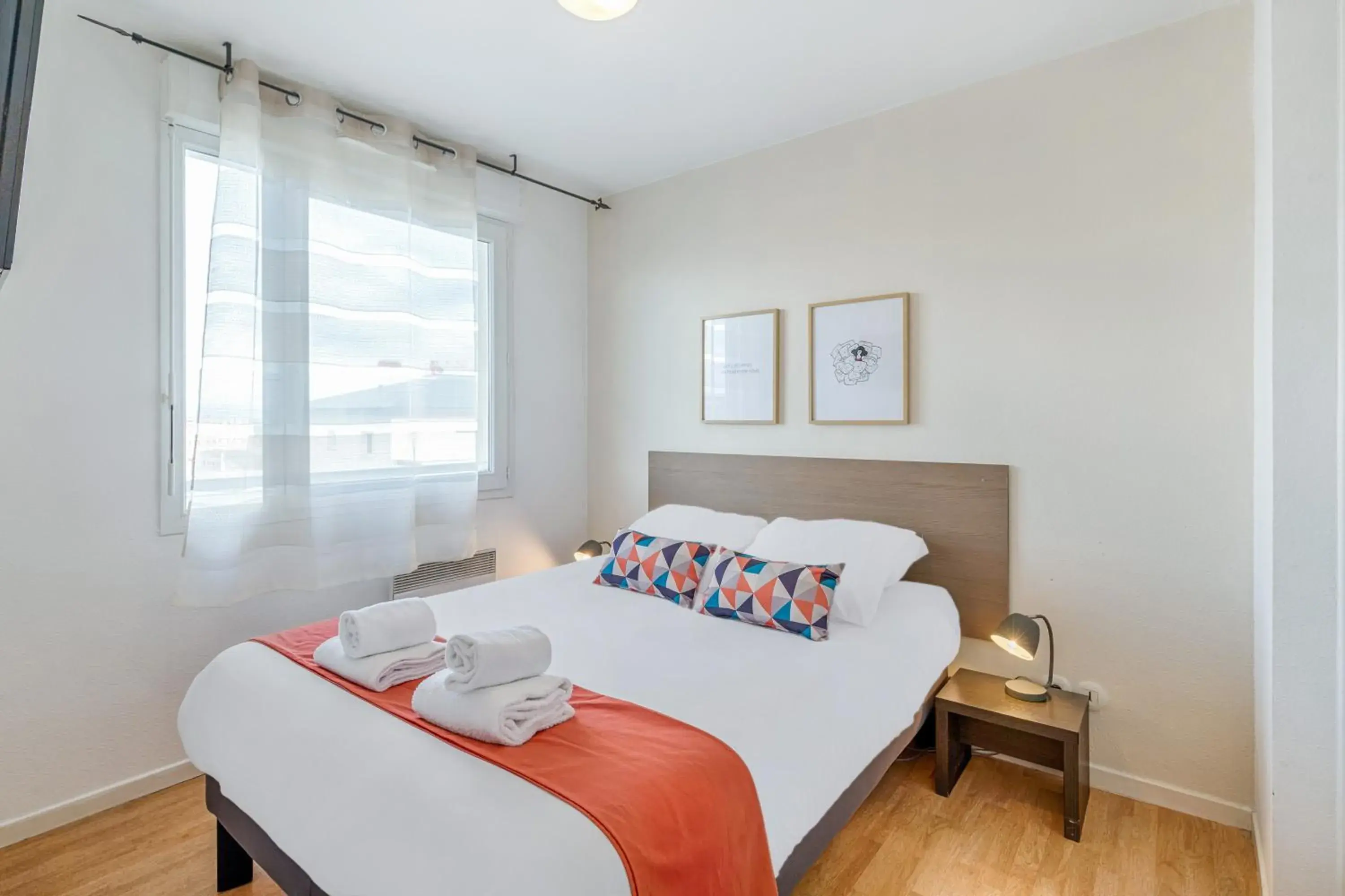 Bedroom, Bed in Appart'City Thonon les Bains