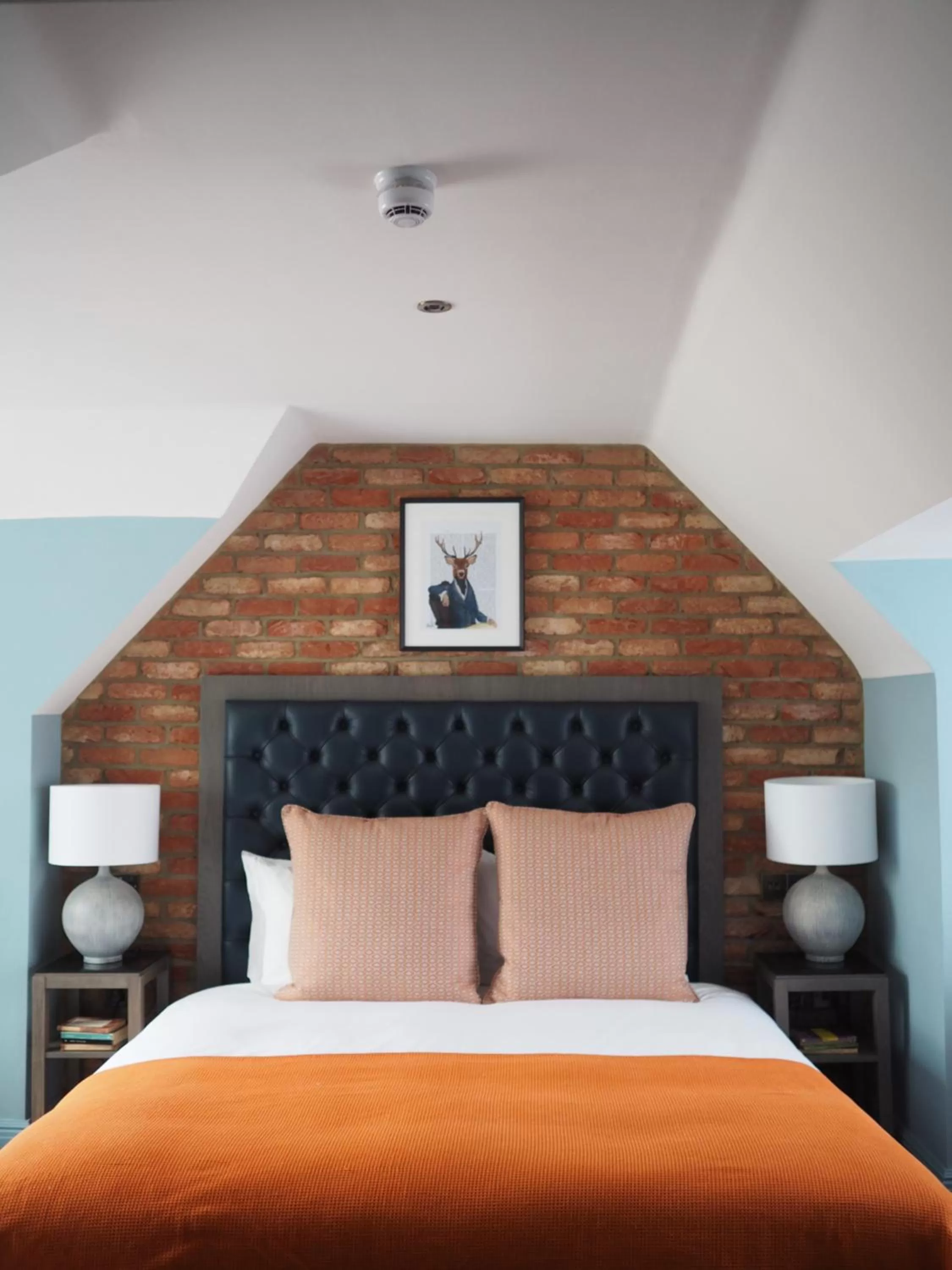 Bedroom, Bed in The Great House, Sonning, Berkshire