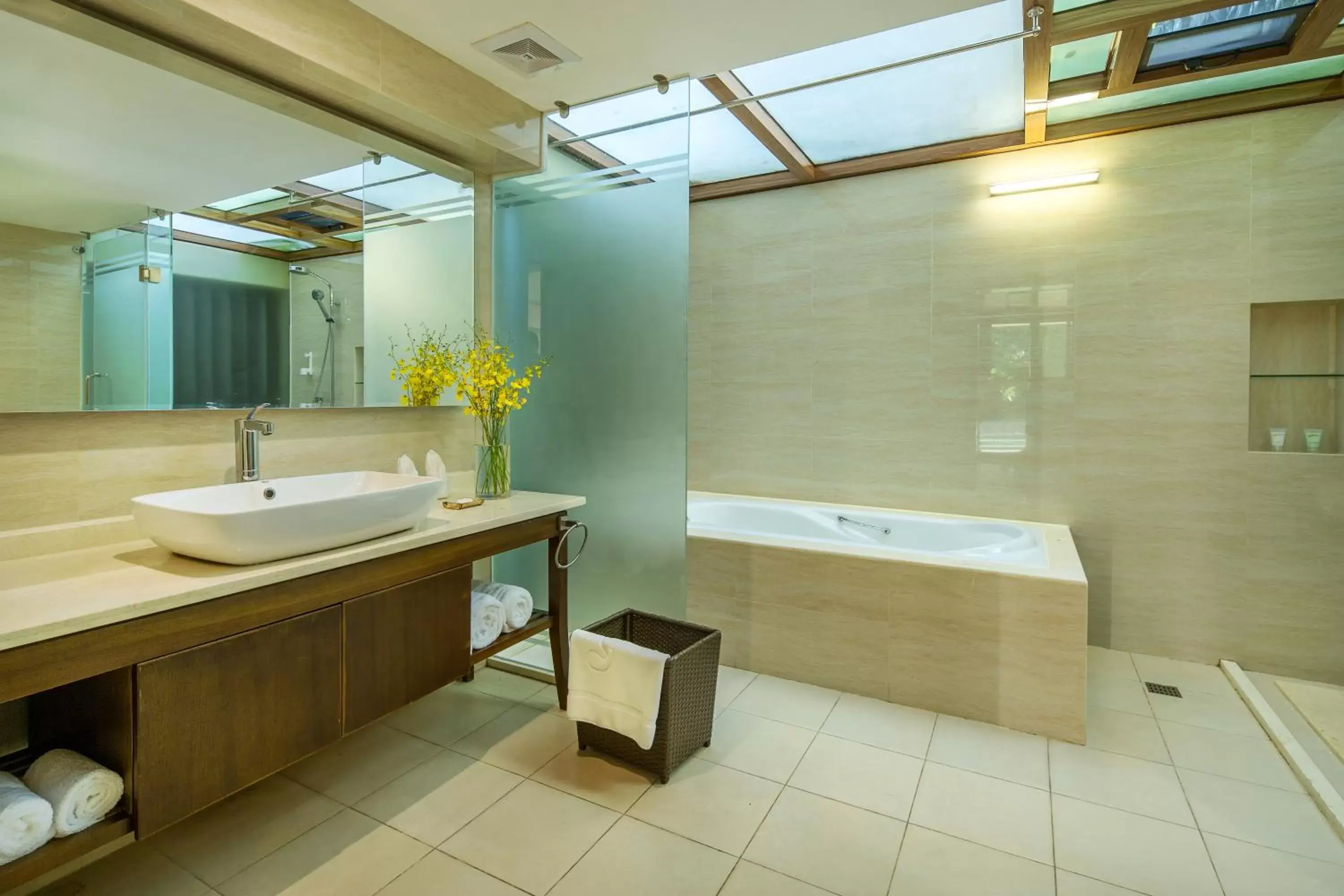 Bathroom in Sanya Yalong Bay Villas & Spa