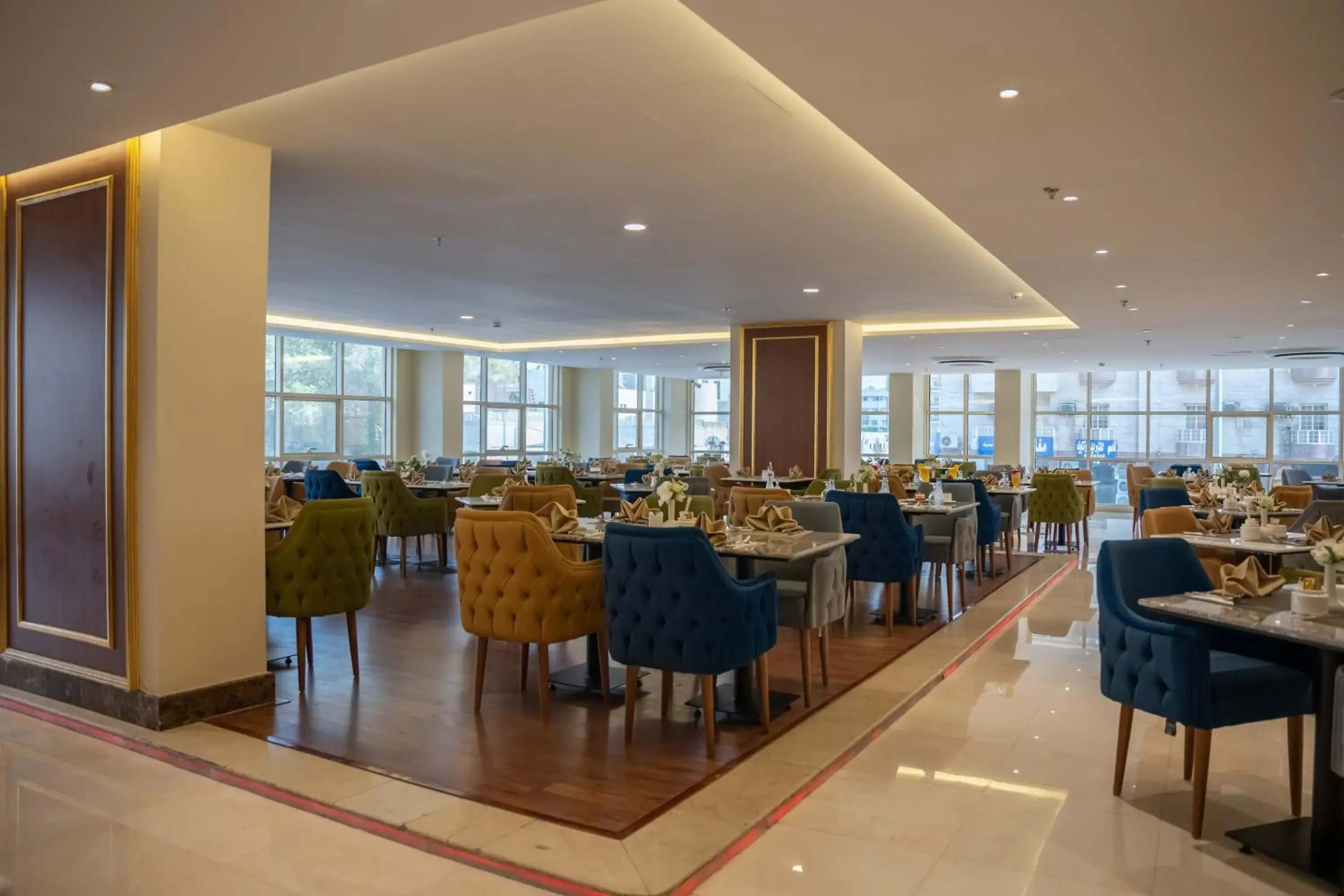 Restaurant/Places to Eat in Address Al Hamra Hotel