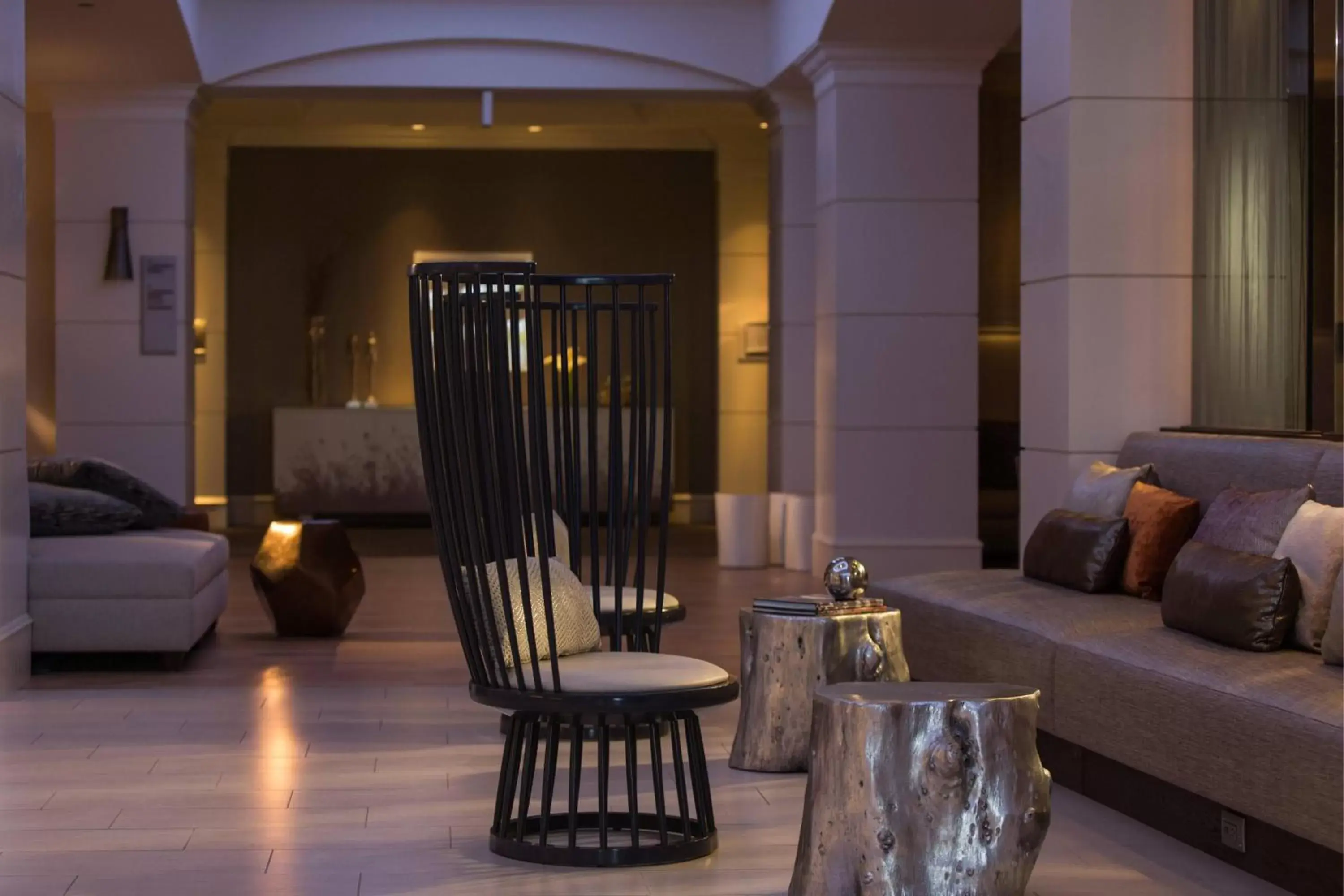 Lobby or reception, Seating Area in Renaissance Meadowlands Hotel