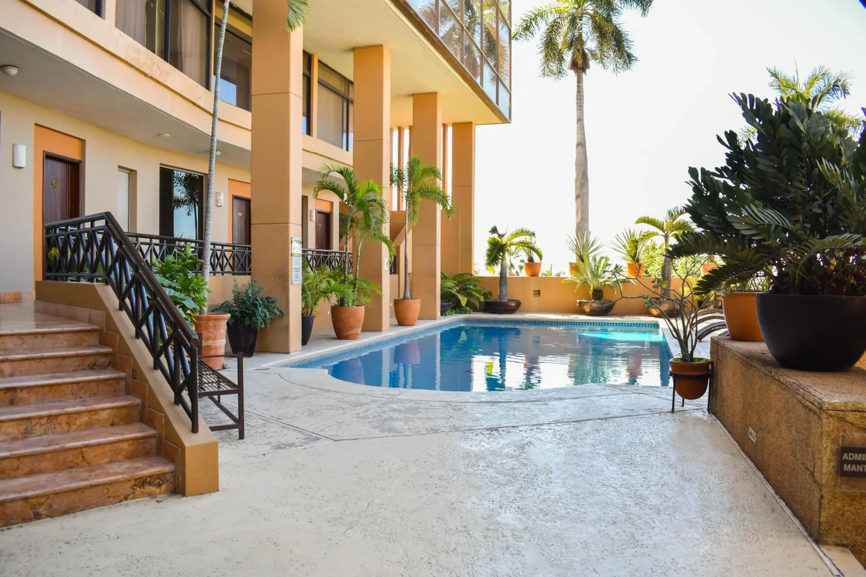 Property building, Swimming Pool in Hotel San Luis Lindavista