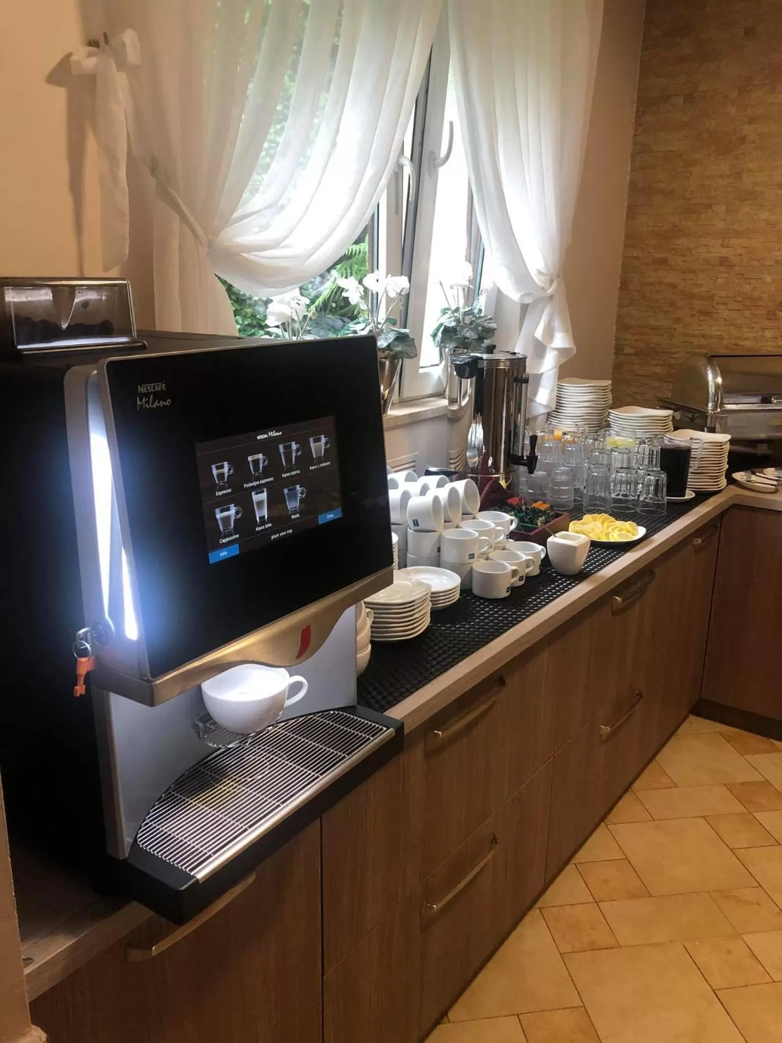 Food and drinks in Centrum Green Hill Business & SPA