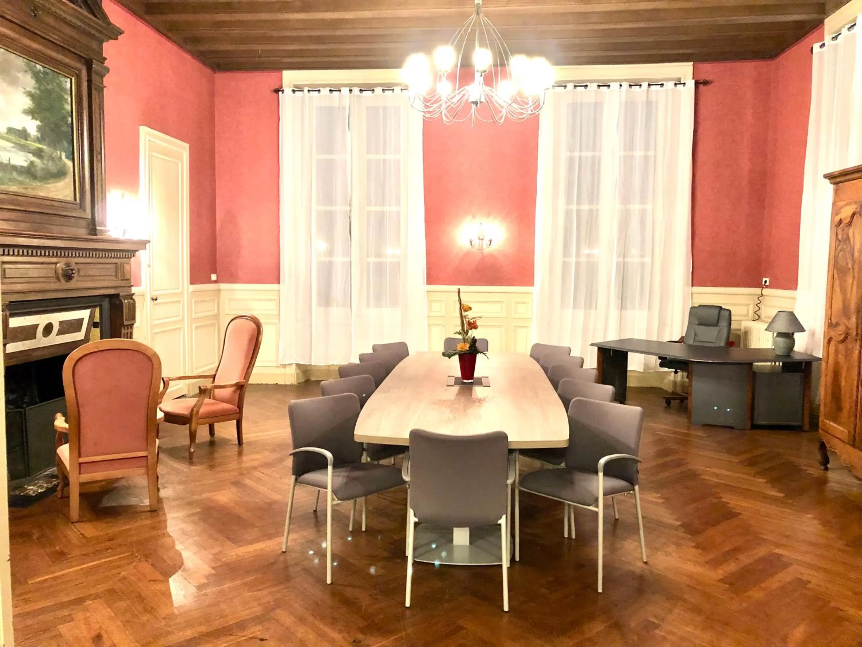 Business facilities in Hôtel Particulier CHÂTEAU DES MARAIS Proximité et vue sur le Lac de Grand lieu