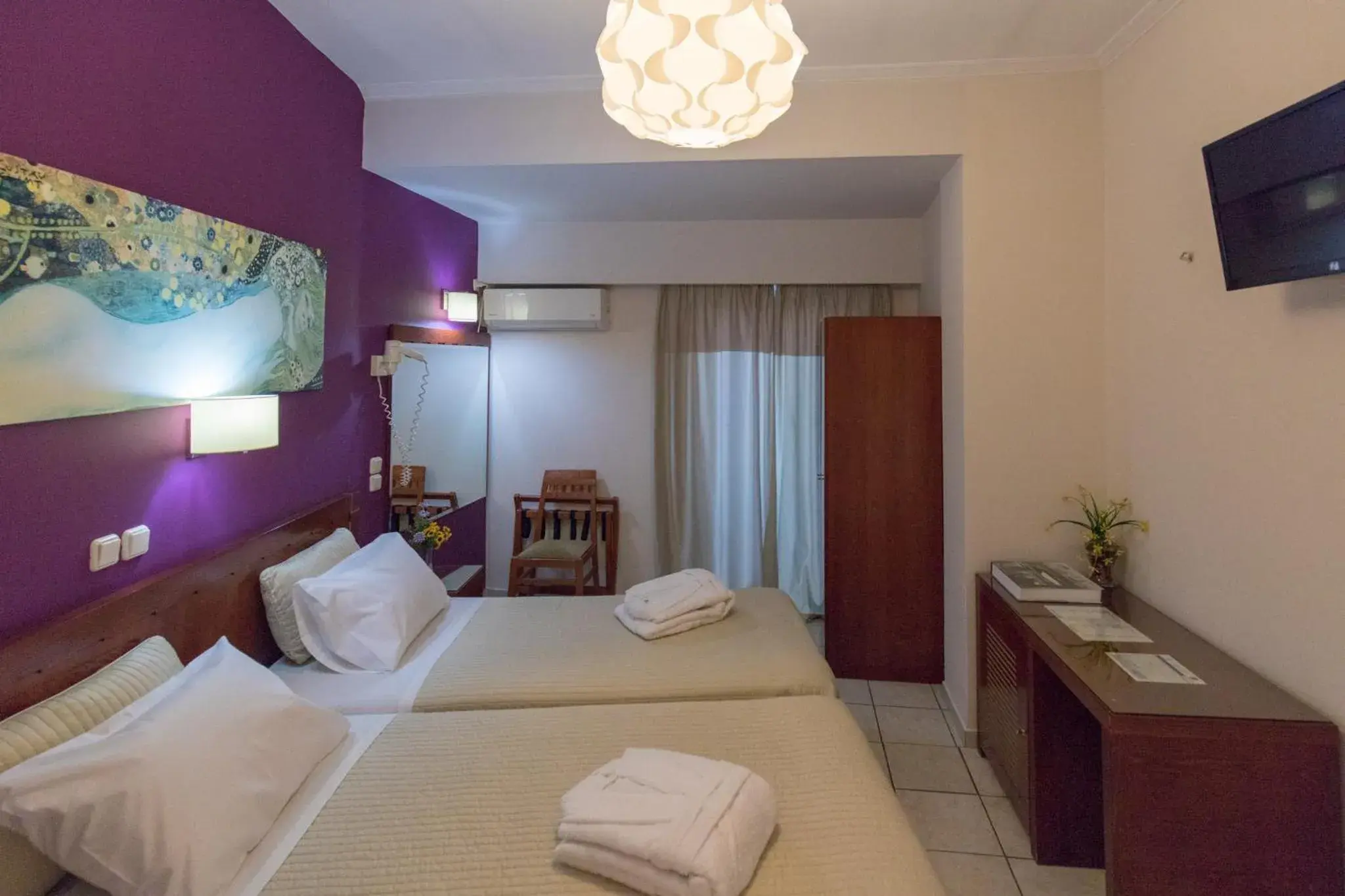 Photo of the whole room, Bed in Epidavros Hotel