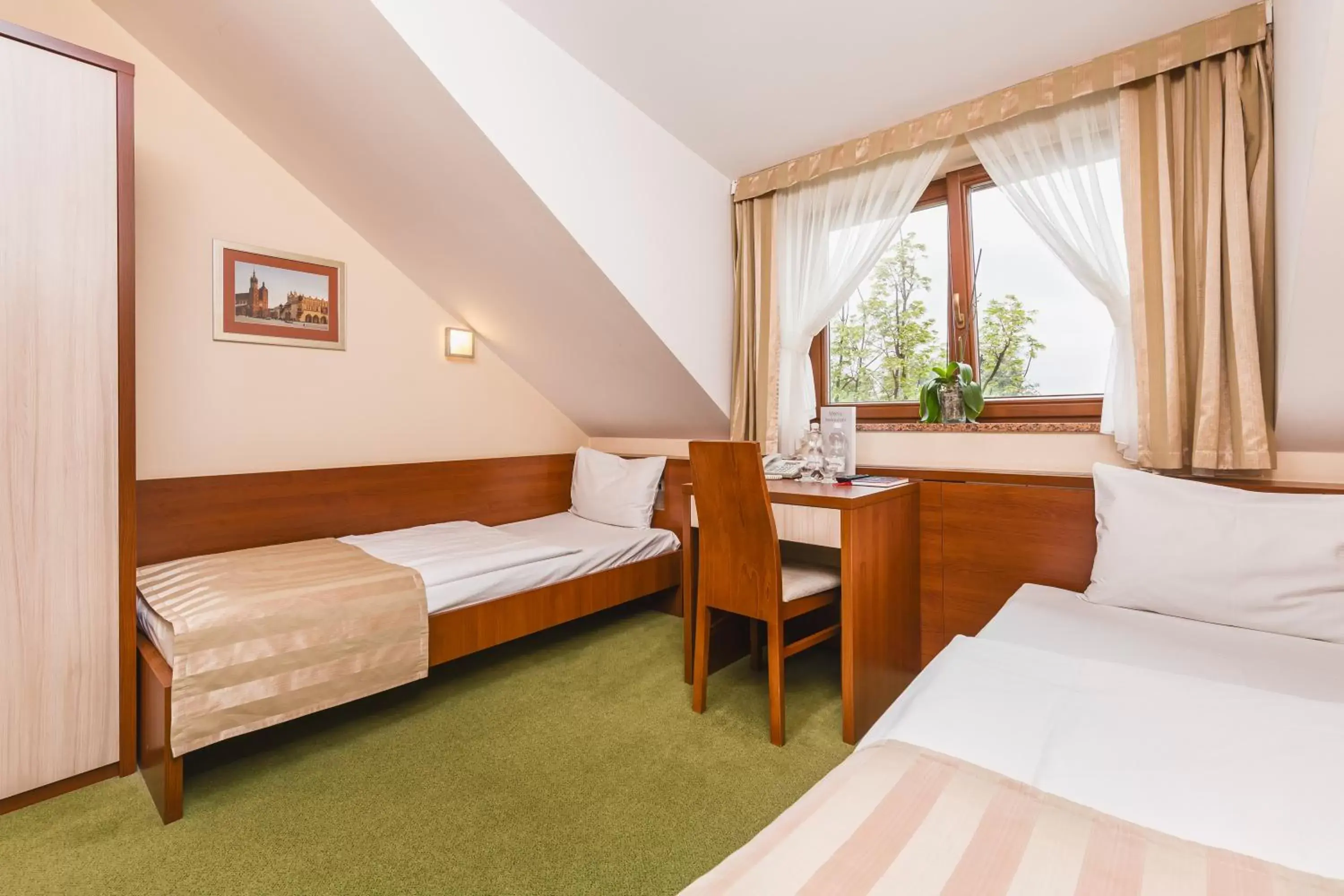 Bedroom, Bed in Domus Mater Hotel