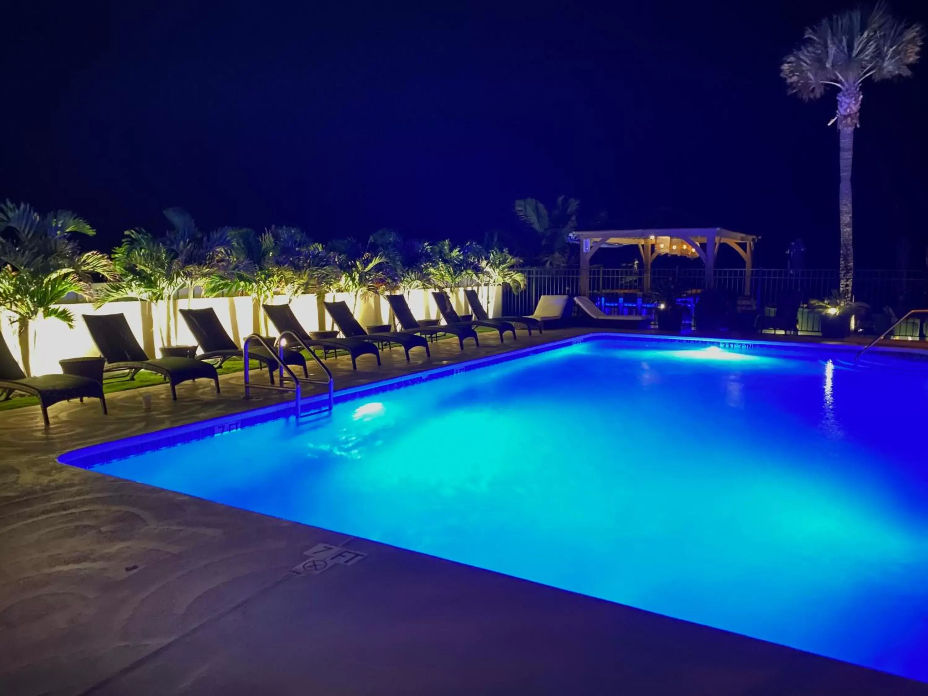 Swimming Pool in Bleu Beach Resort