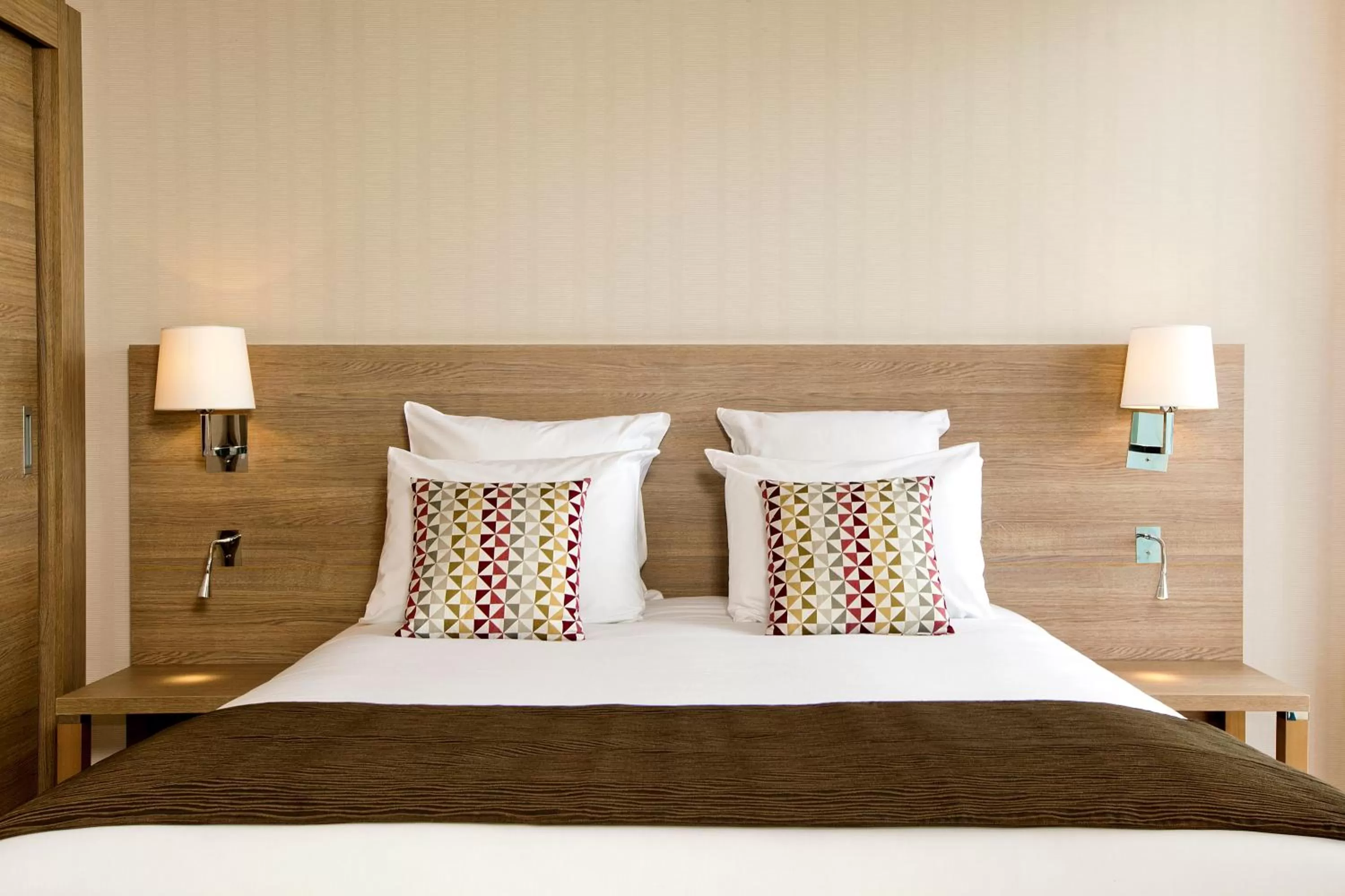 Bedroom, Bed in Residhome Bois Colombes Monceau