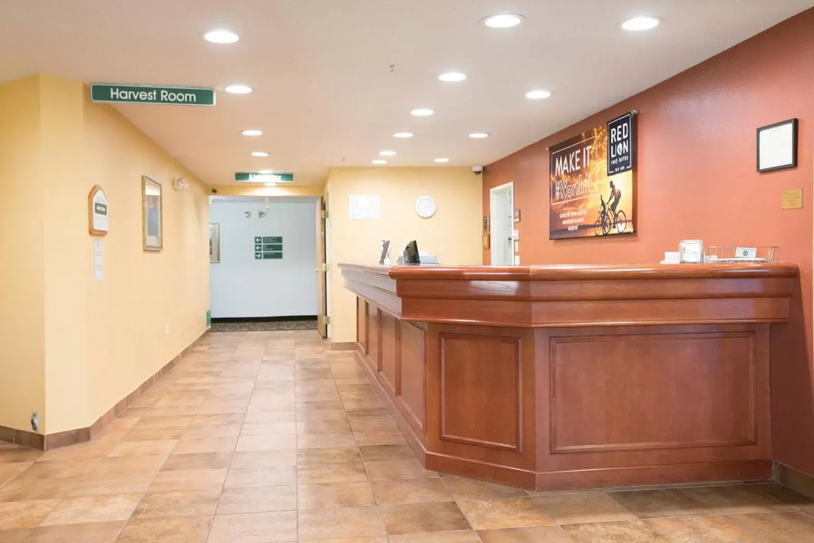 Lobby or reception, Lobby/Reception in Red Lion Inn & Suites McMinnville