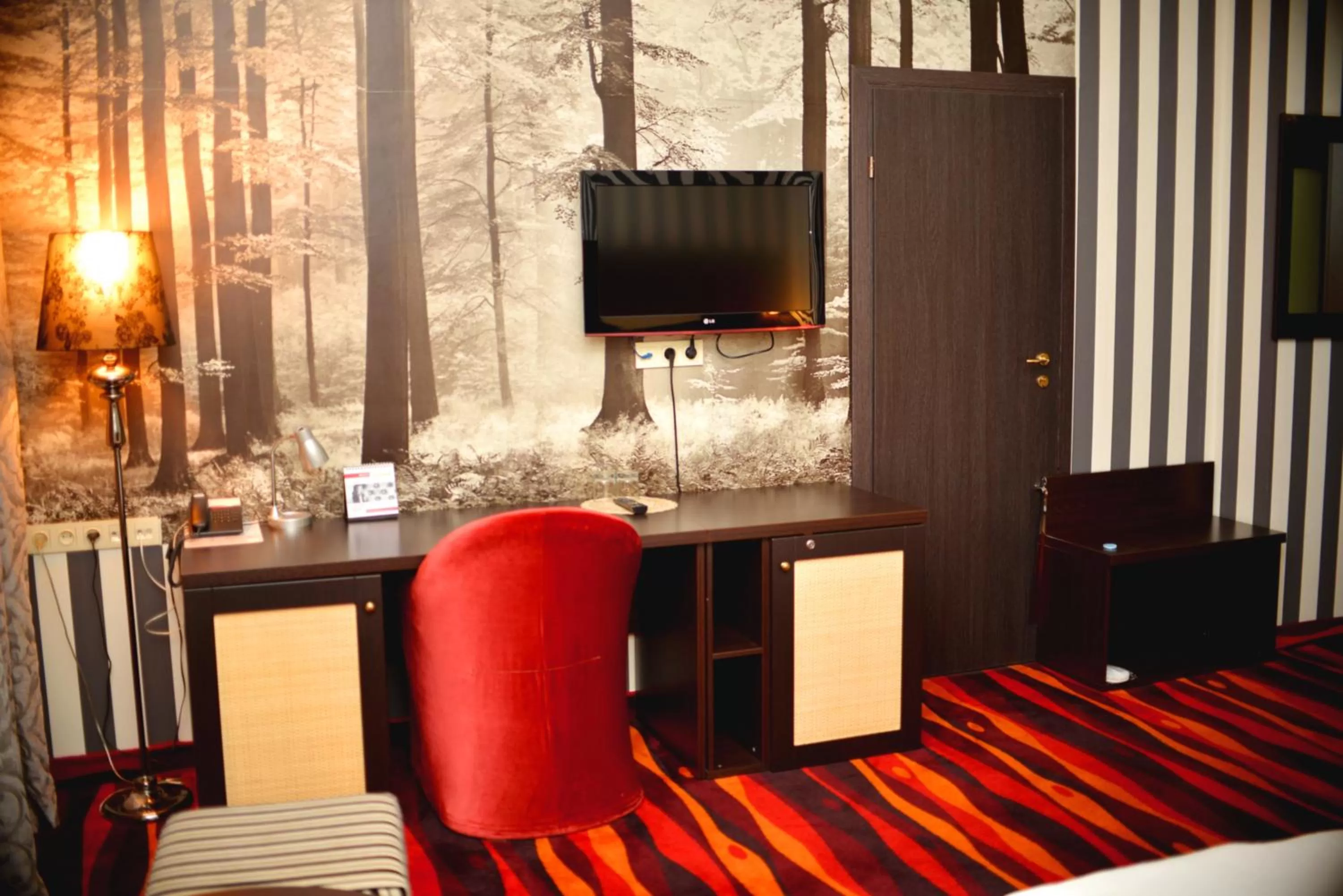 TV and multimedia, TV/Entertainment Center in Sapar Standart Hotel