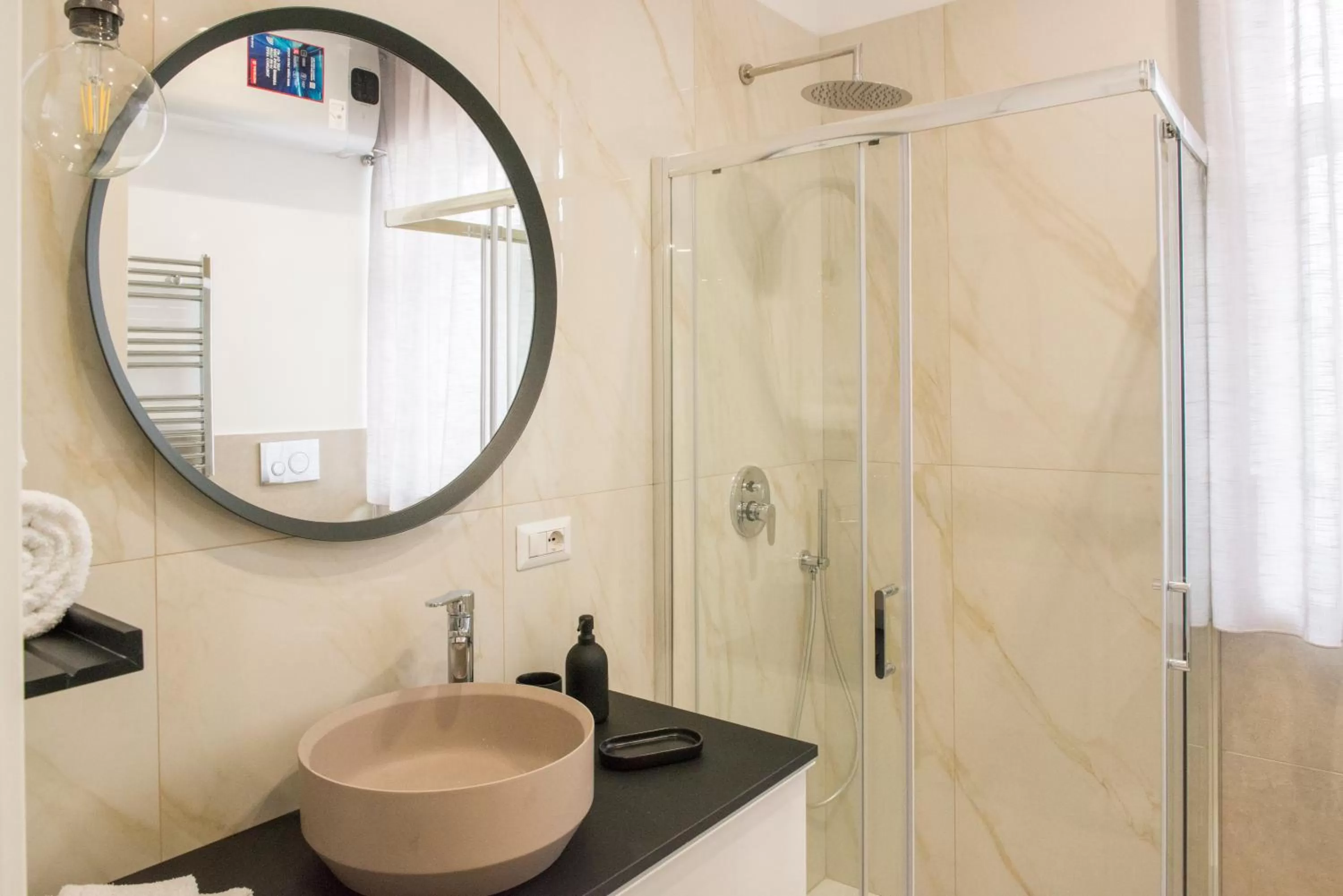 Bathroom in Leflole Residence B&B