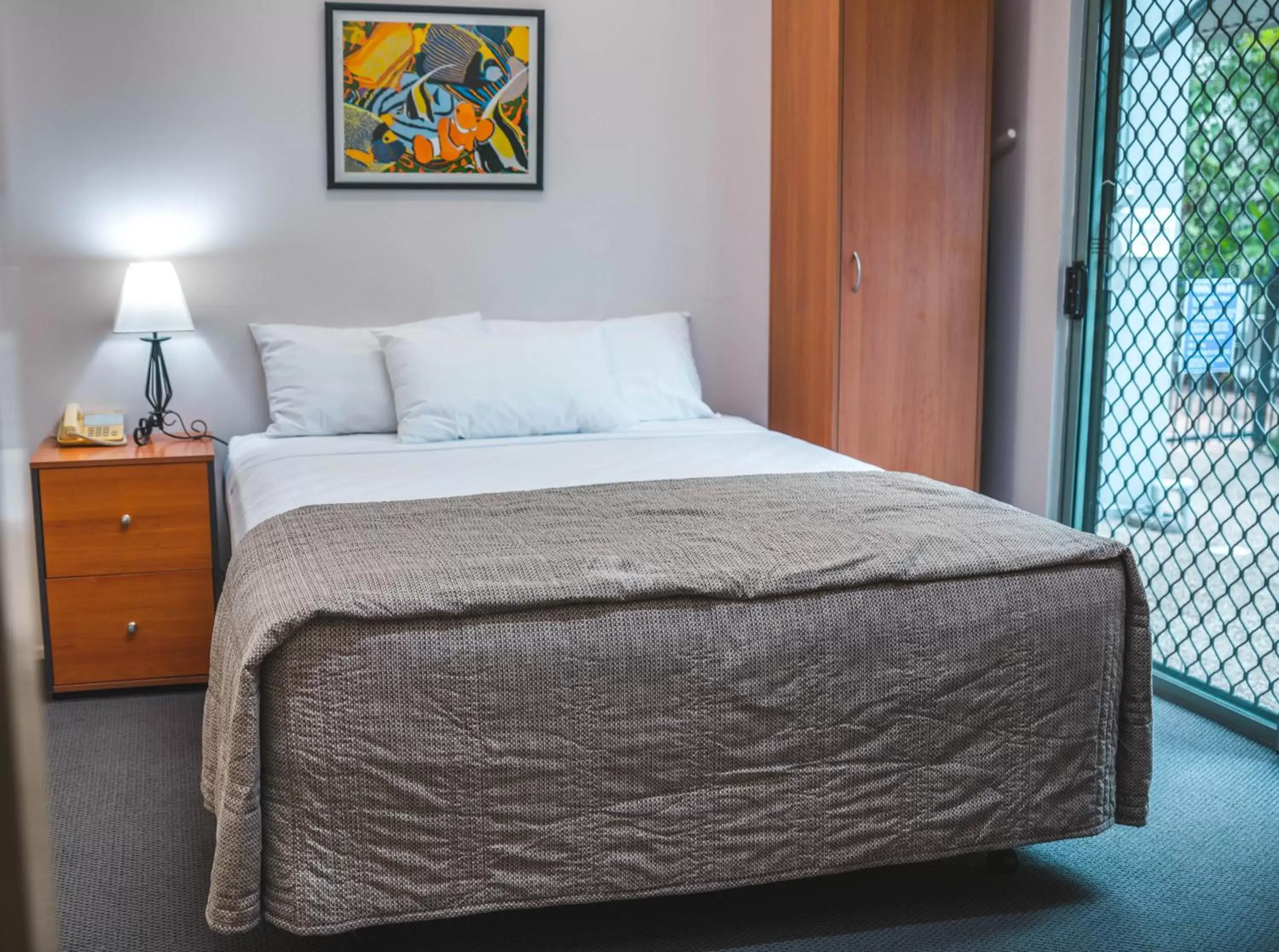 Accessible King Room in Heritage Cairns Hotel Accessible King Room in Heritage Cairns Hotel