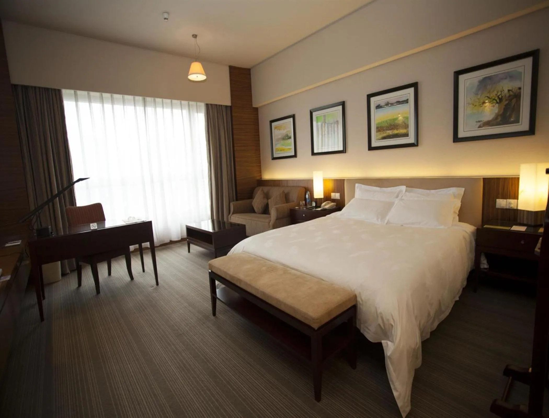 Bedroom, Bed in Parklane Hotel Changan