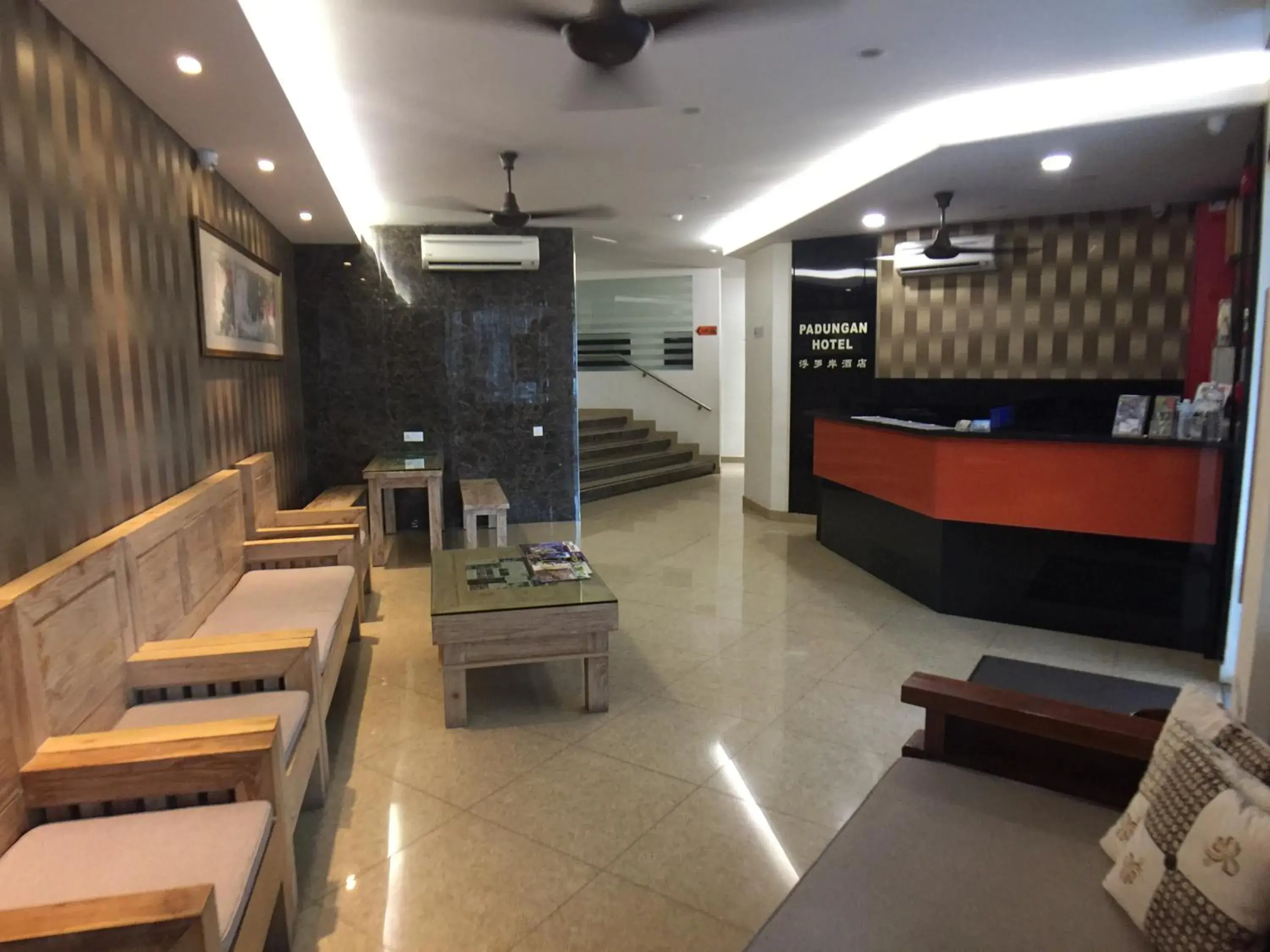 Lobby or reception, Lobby/Reception in Padungan Hotel