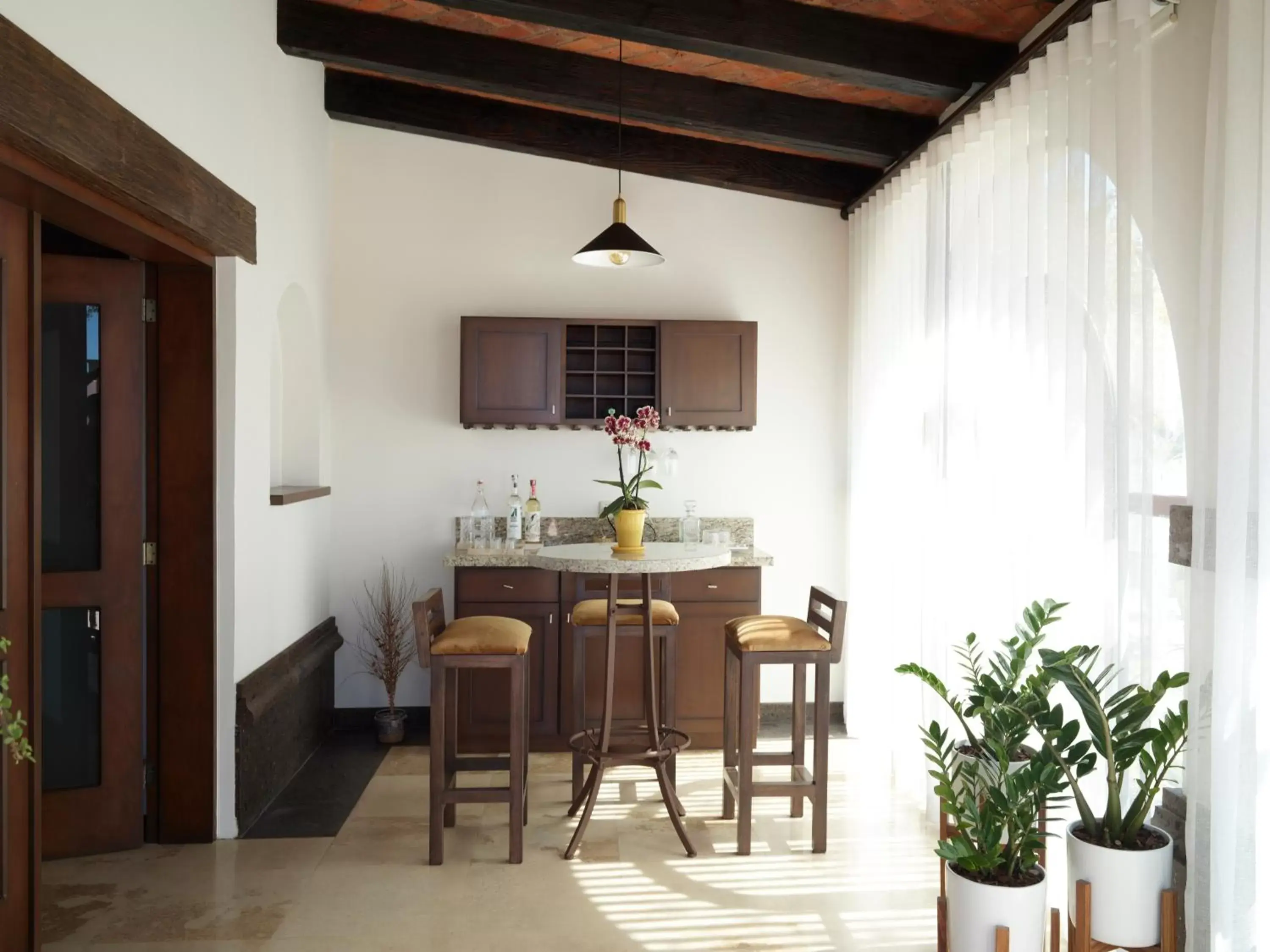 Lounge or bar, Dining Area in ORCHID HOUSE BAJA