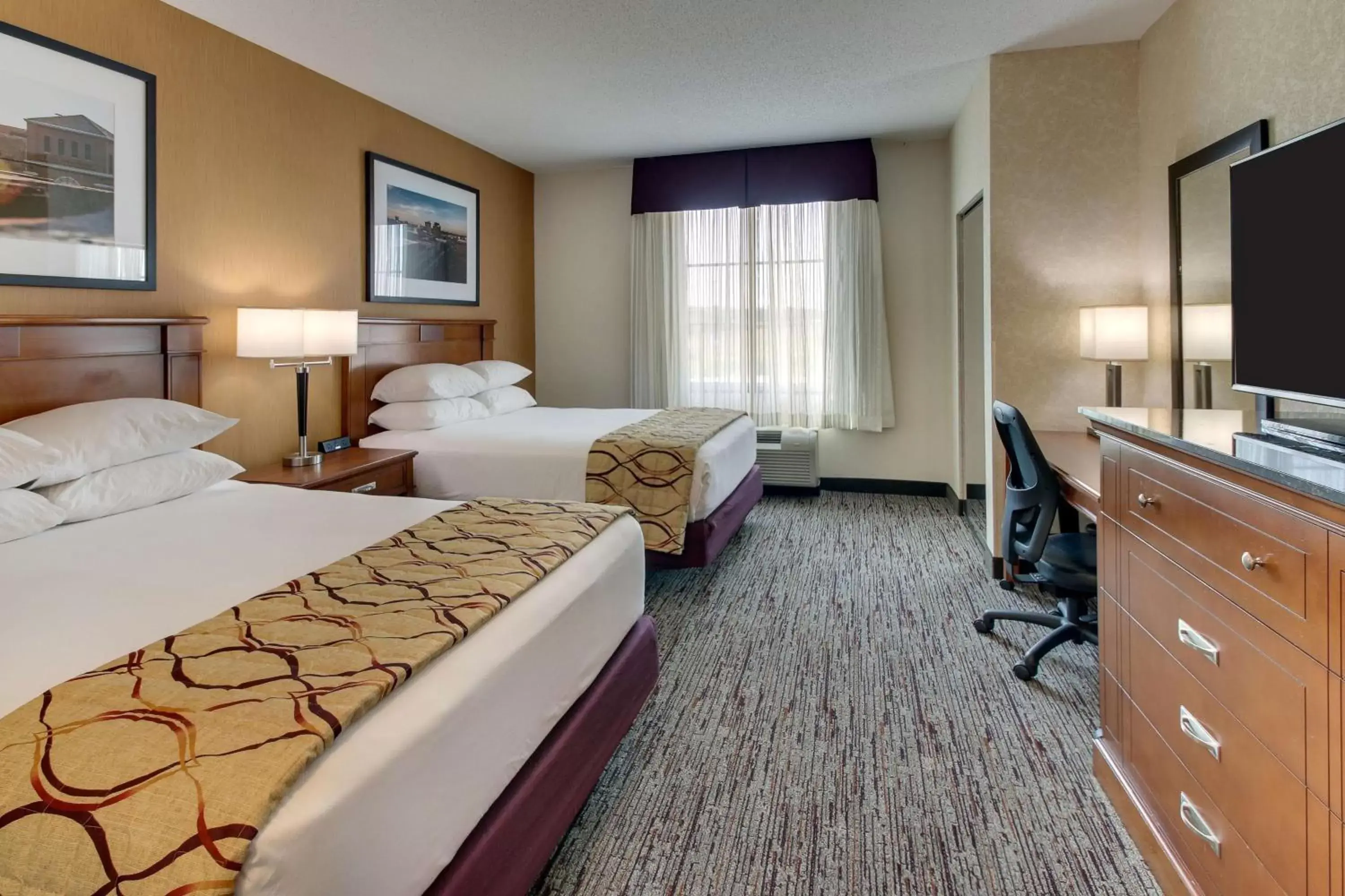 Suite with Two Queen Beds and Sofa Bed  in Drury Inn & Suites Meridian