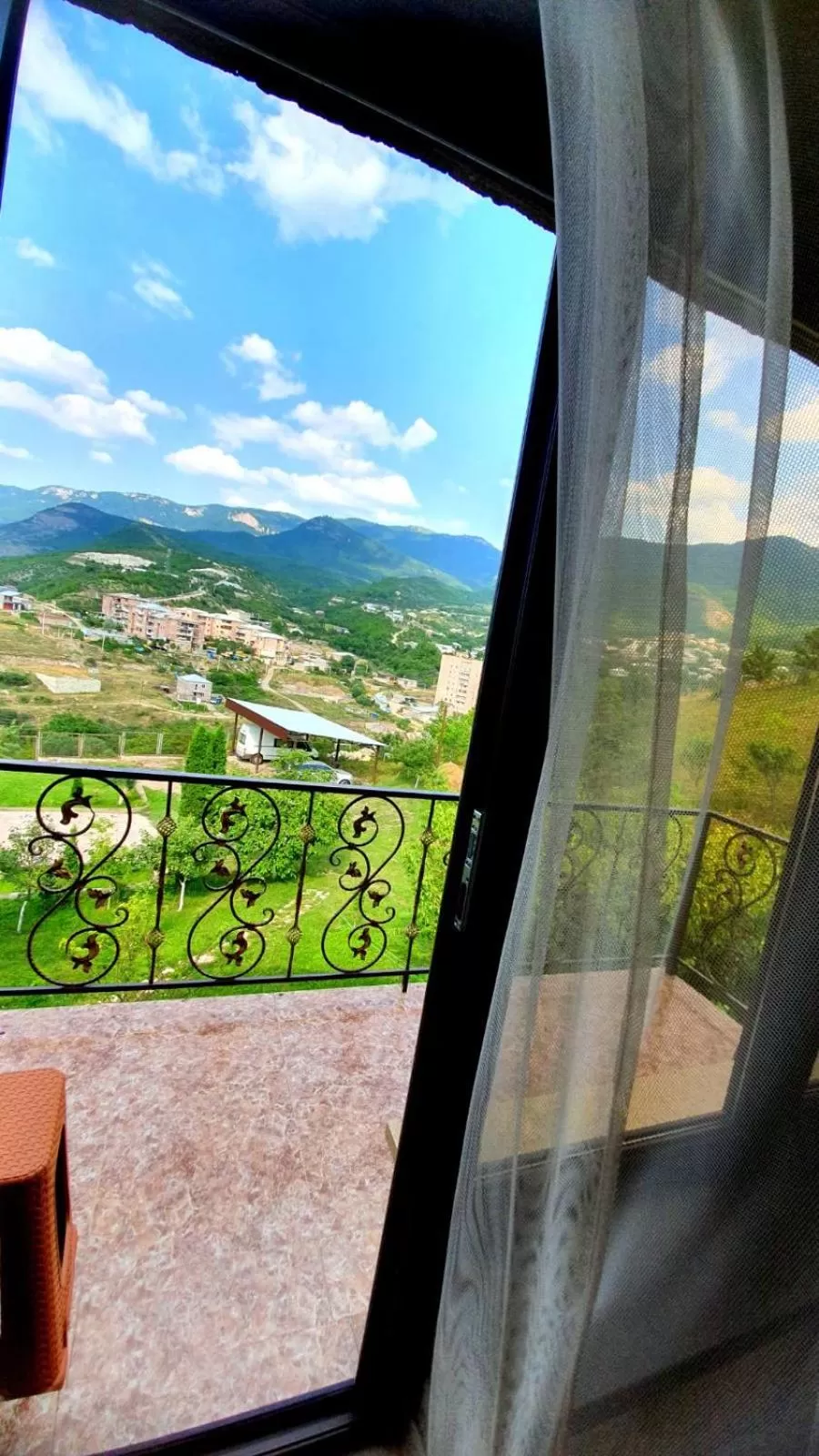 Day in Guest House Ijevan's Garden