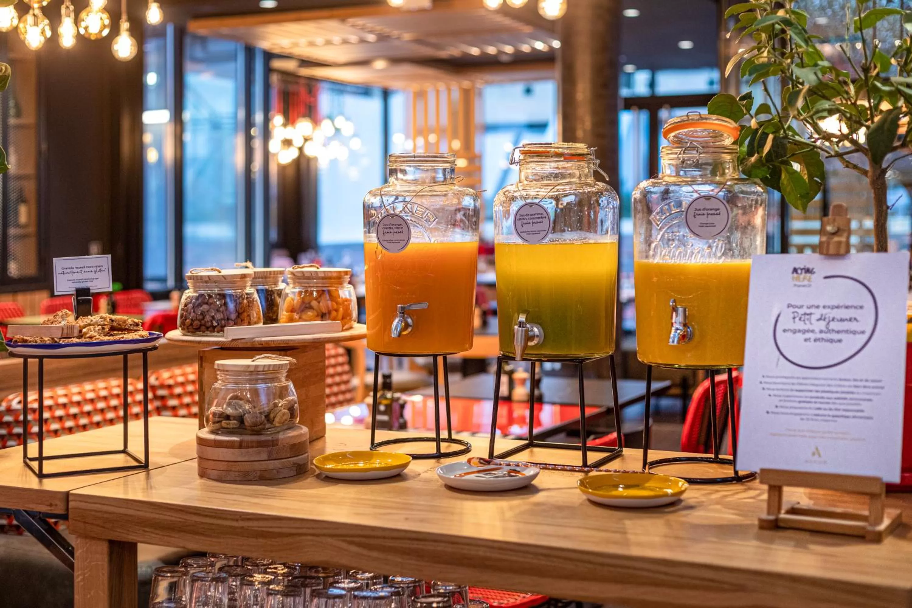 Food and drinks in Novotel Paris Vaugirard Montparnasse