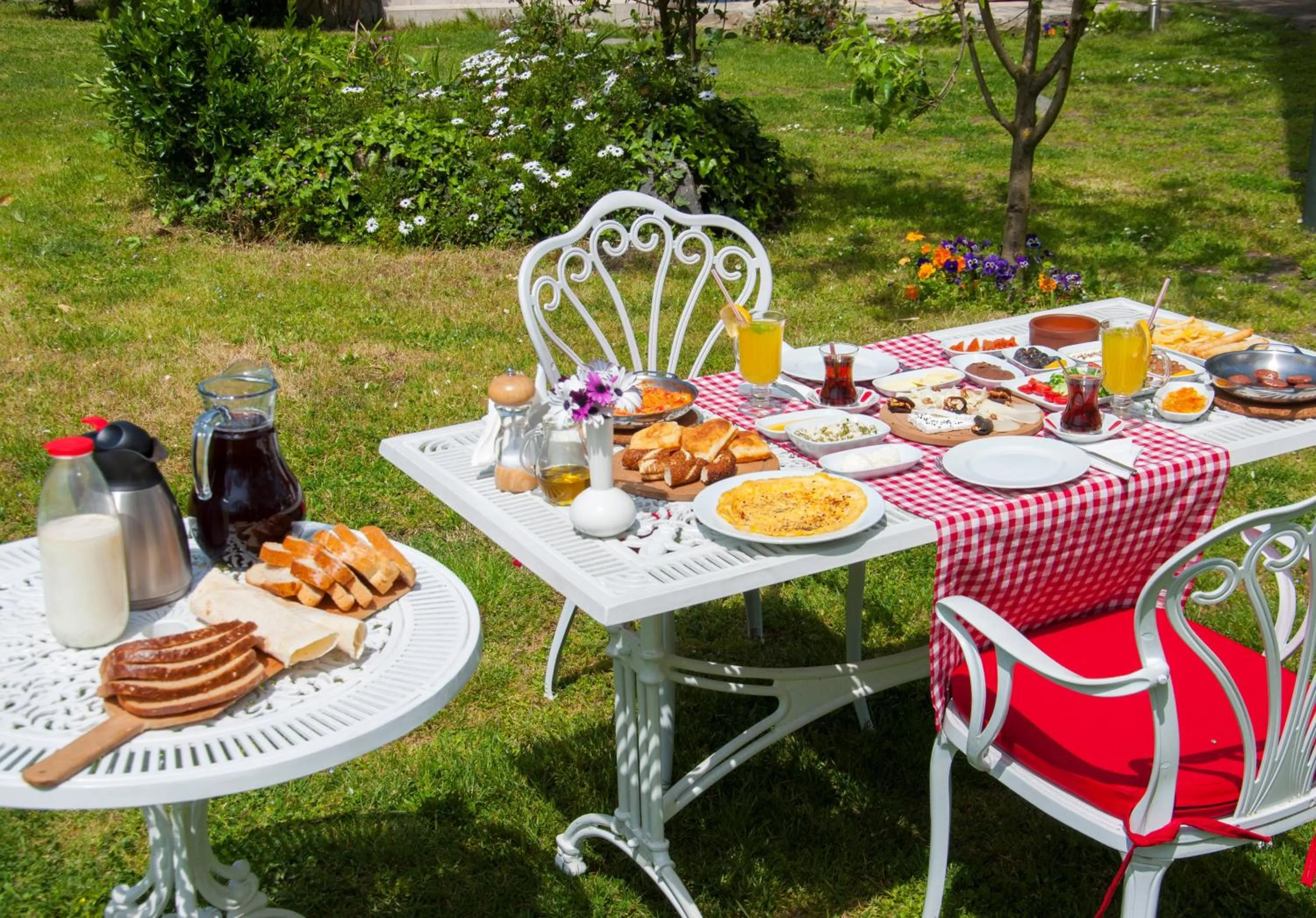 Spring in Villa Kirkpinar Sapanca