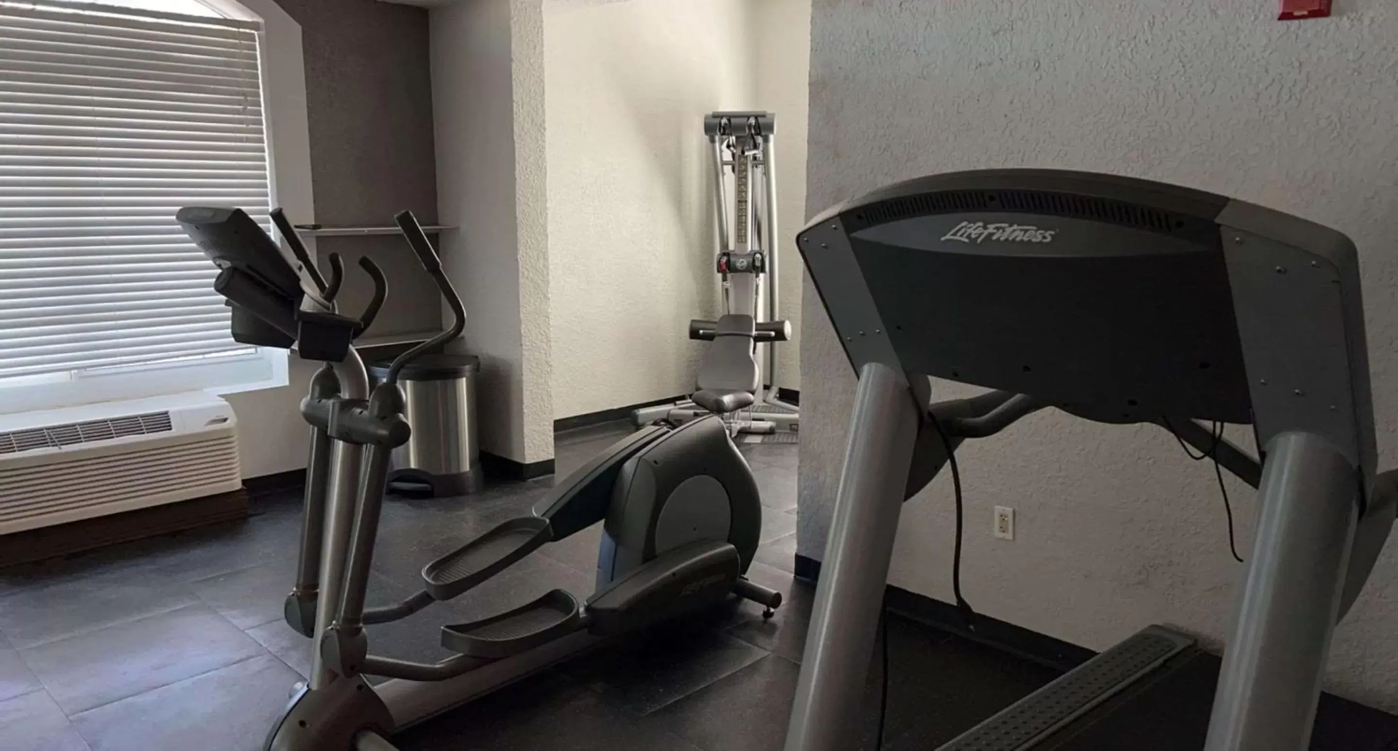 Fitness centre/facilities, Fitness Center/Facilities in SureStay Plus Hotel by Best Western Vero Beach