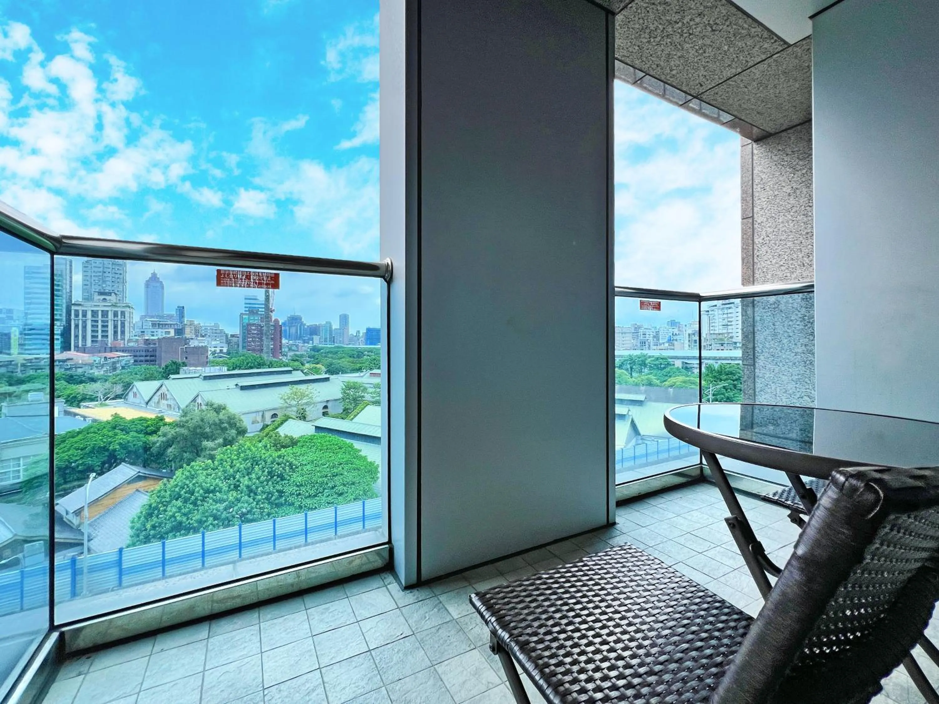 Balcony/Terrace in Wallsun Hotel