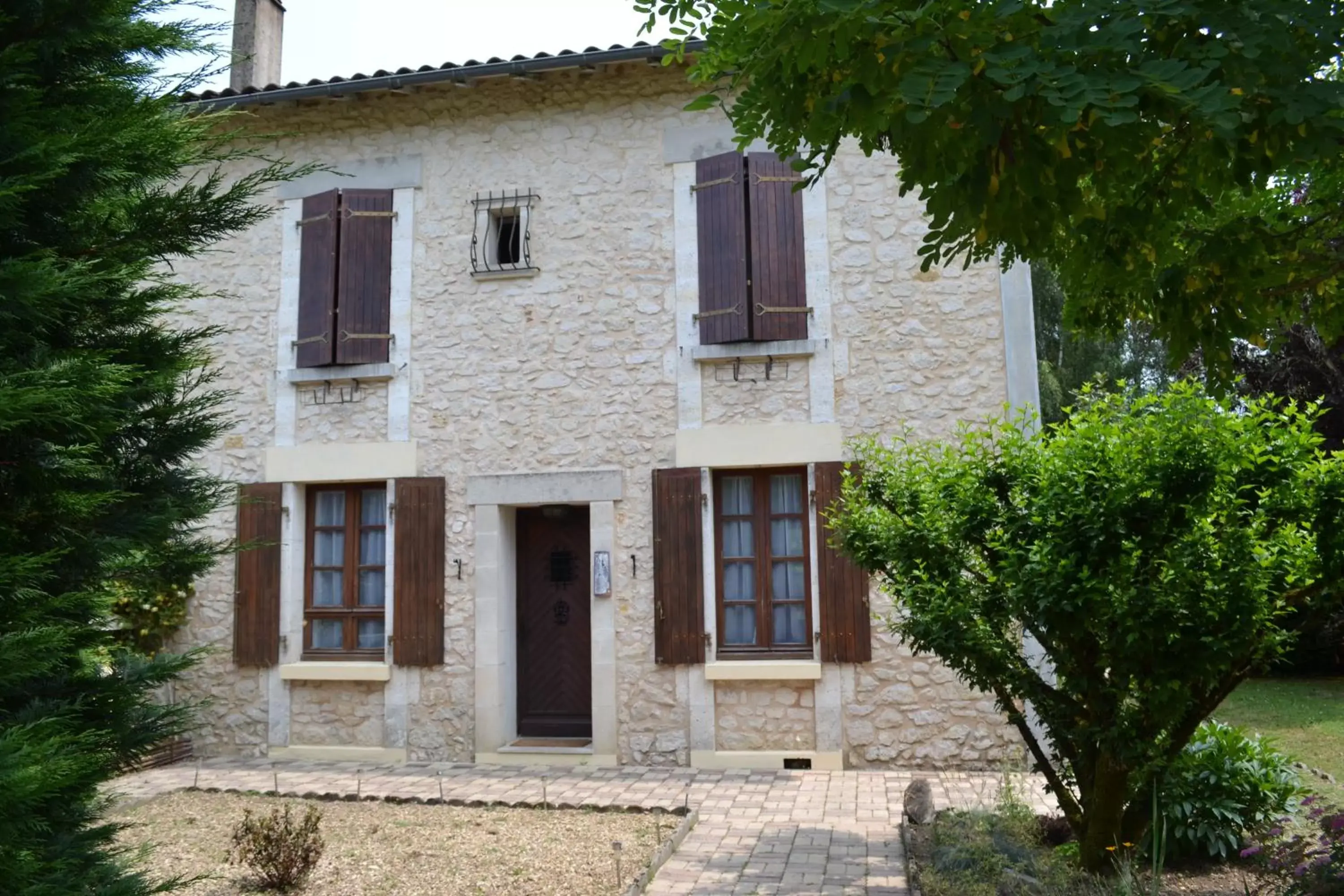 Property Building in Les Bruyeres B&B