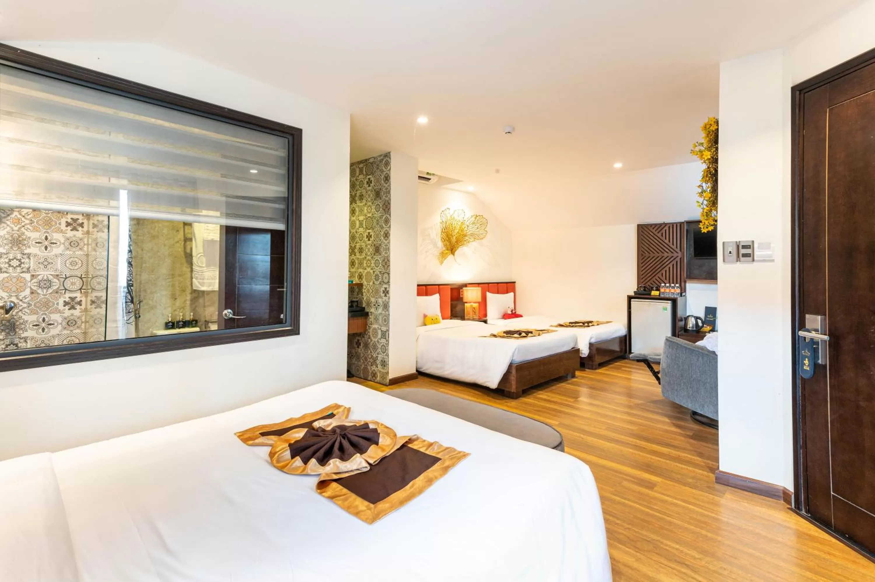 Photo of the whole room, Bed in Hoang Trinh Hotel