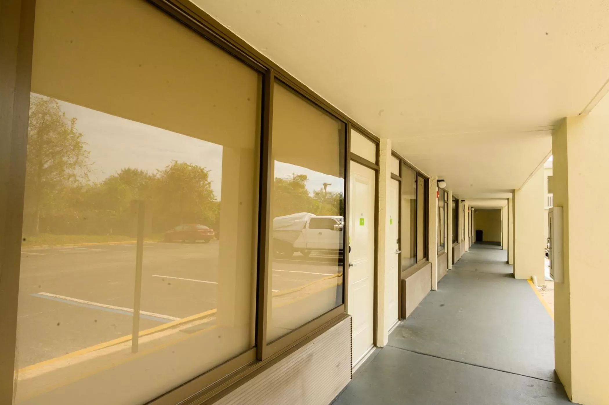 Other in Hotel Room Near Disney 4 People