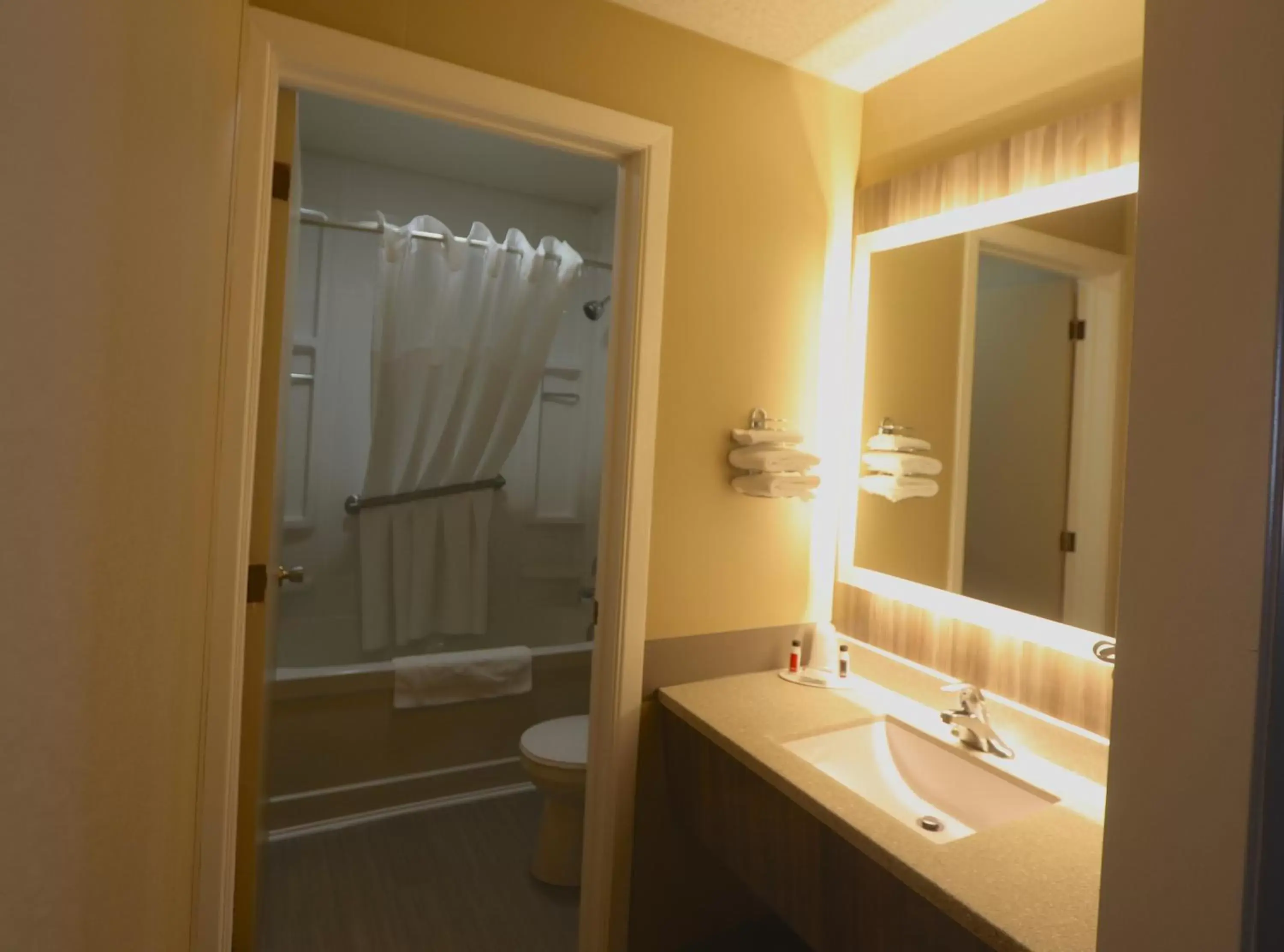 Bathroom in Super 8 by Wyndham Hearst ON