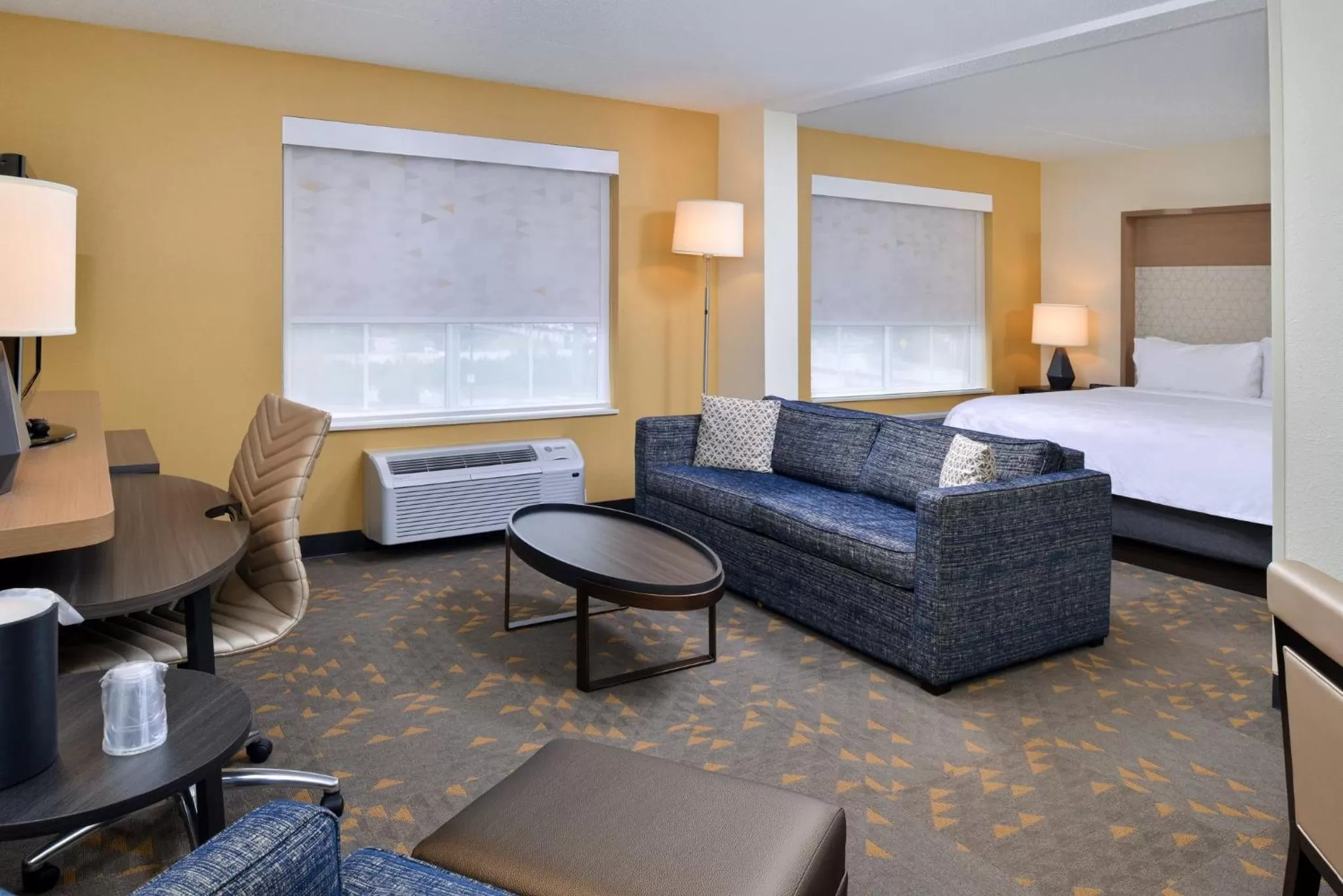 Bedroom, Bed in Holiday Inn Hotel & Suites Overland Park-Convention Center by IHG