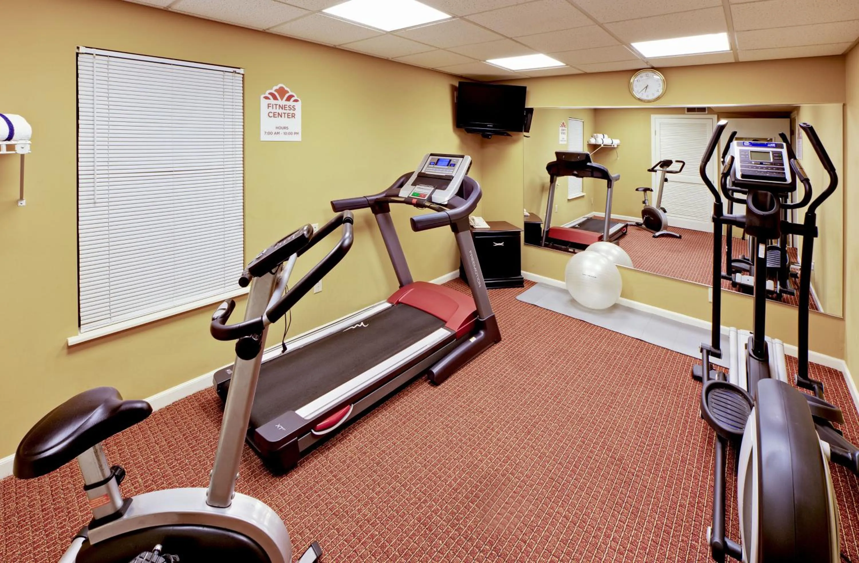 Fitness centre/facilities in Hawthorn Extended Stay by Wyndham Columbus