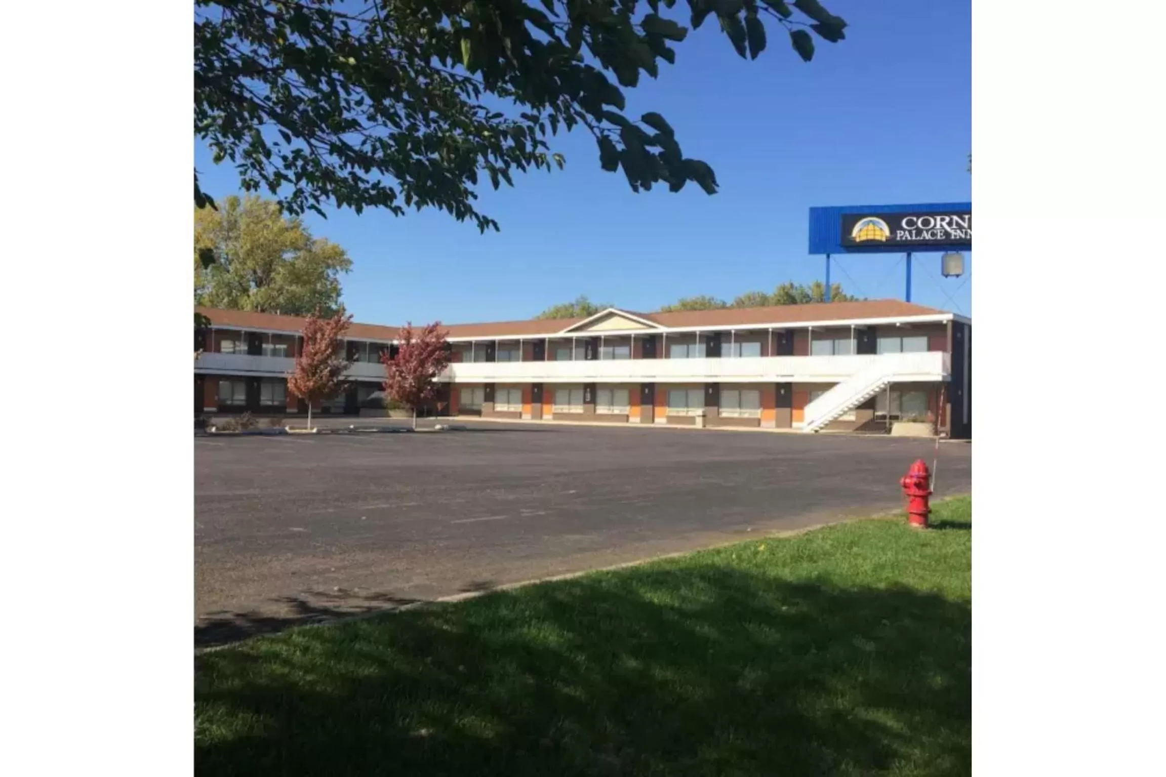 Property building in Corn Palace Inn