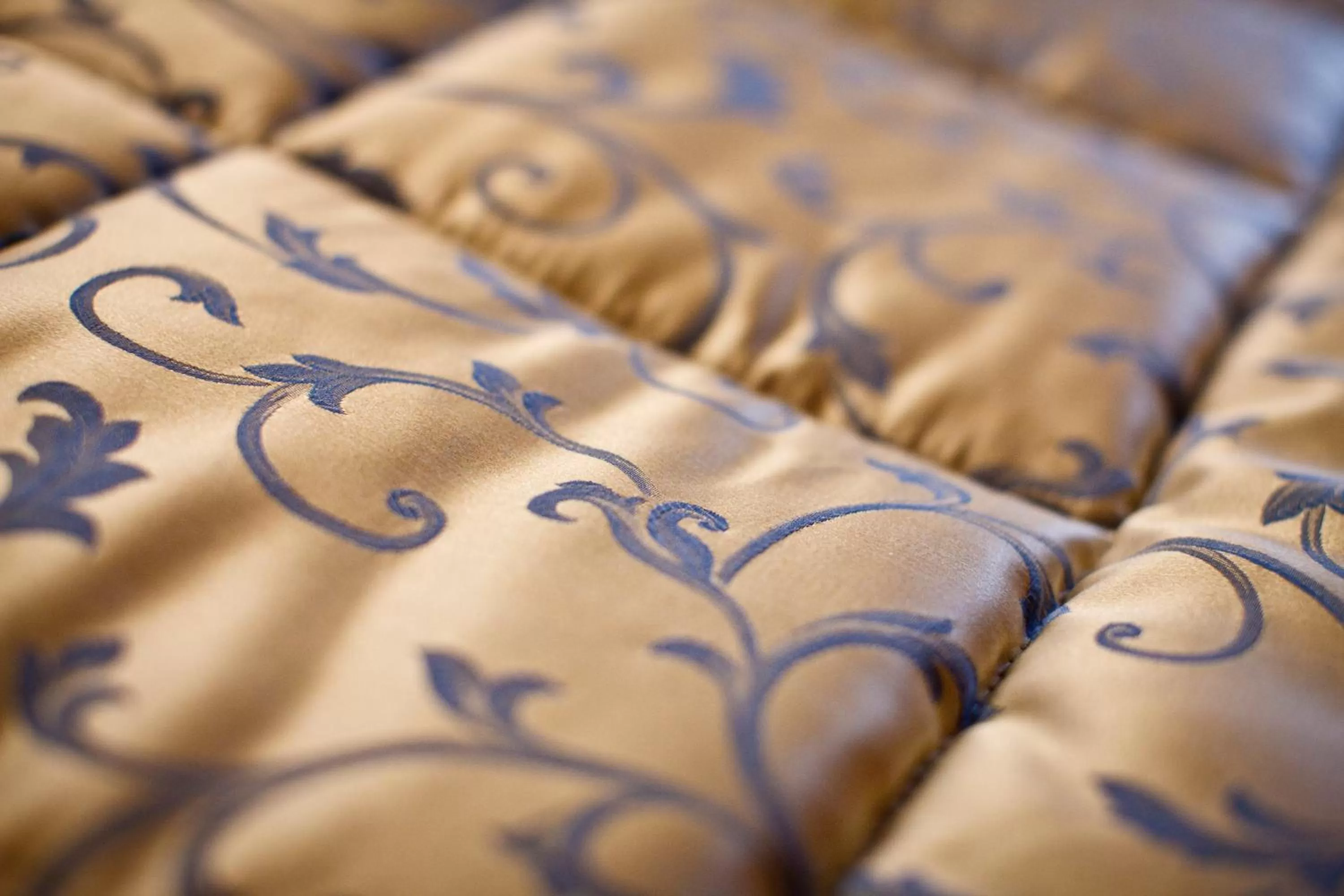 Decorative detail, Bed in Ambra Cortina Luxury&Fashion Hotel