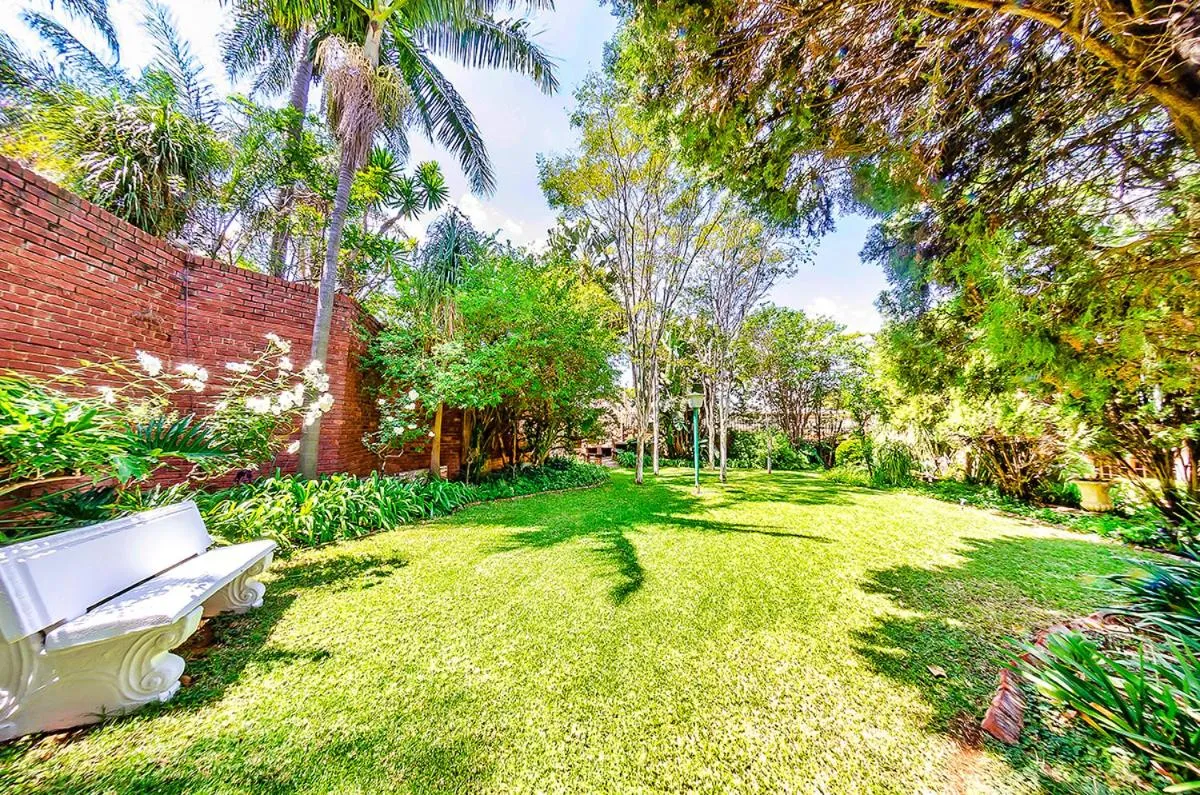 Garden view in Amper Bo Guest House