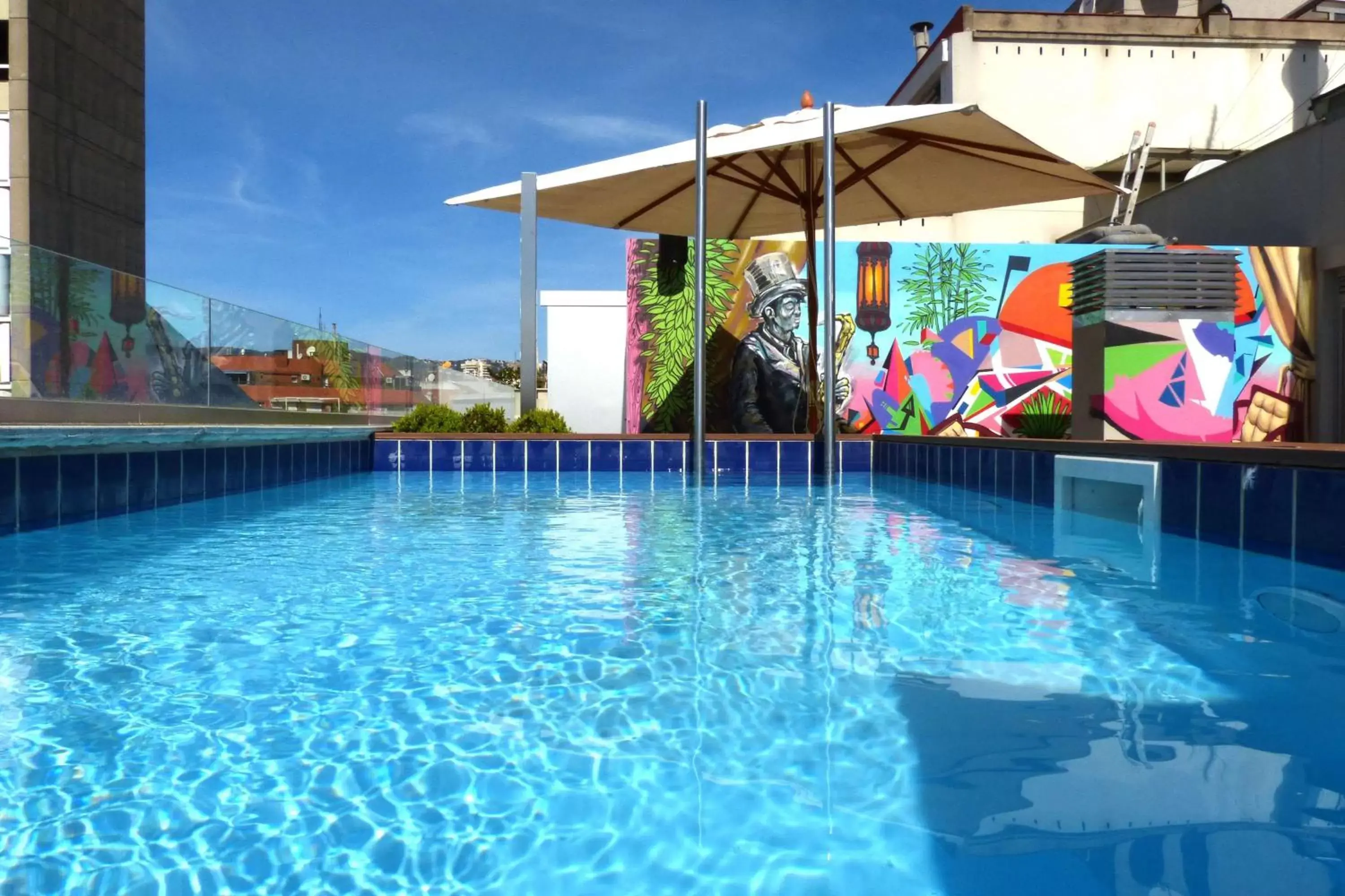Activities, Swimming Pool in Sercotel Amister Art Hotel Barcelona