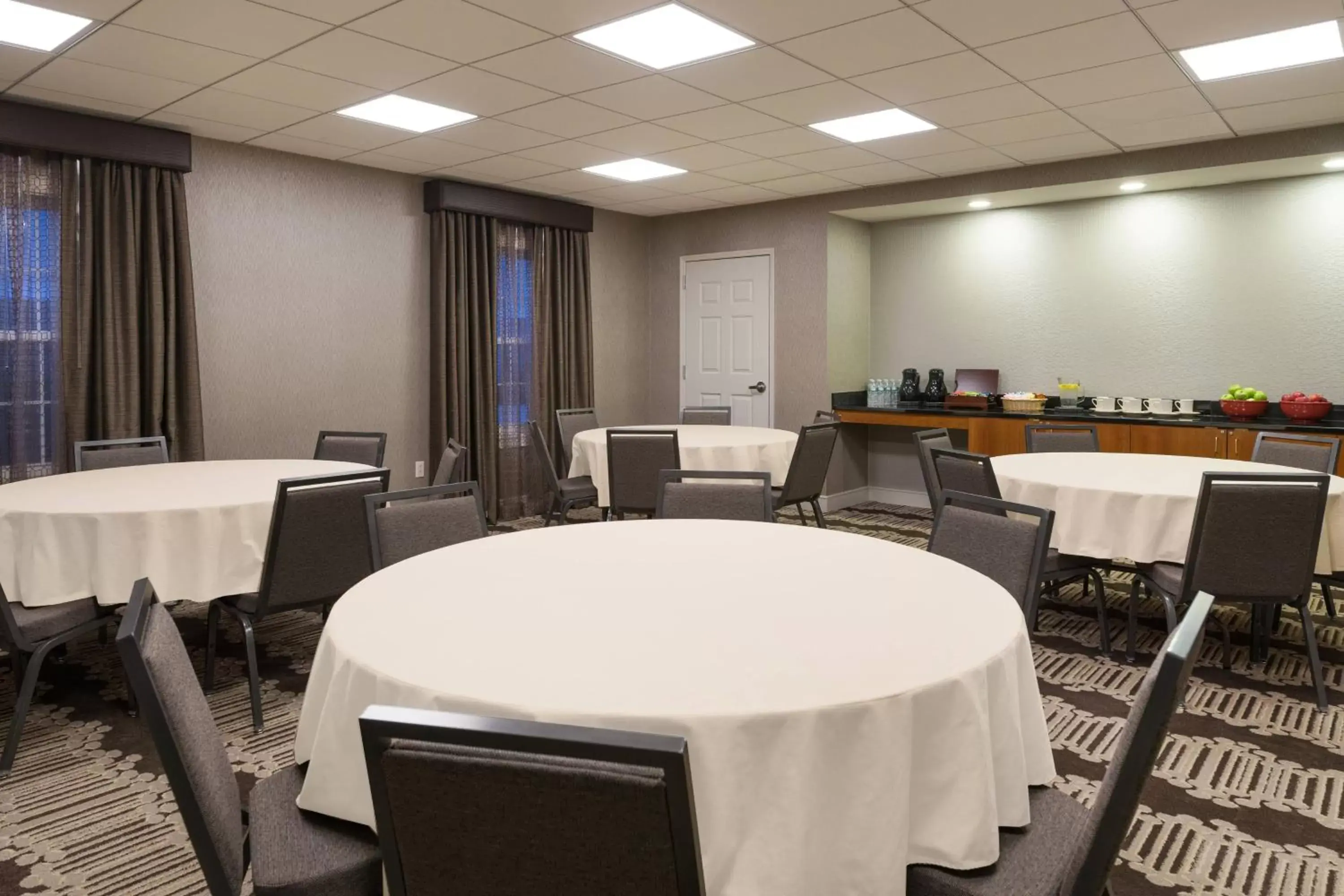Meeting/conference room in Residence Inn Boston Franklin