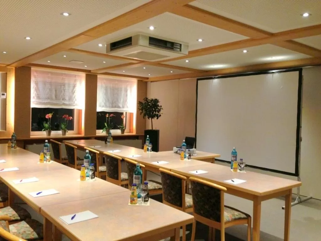 Business facilities in Hotel Hirt