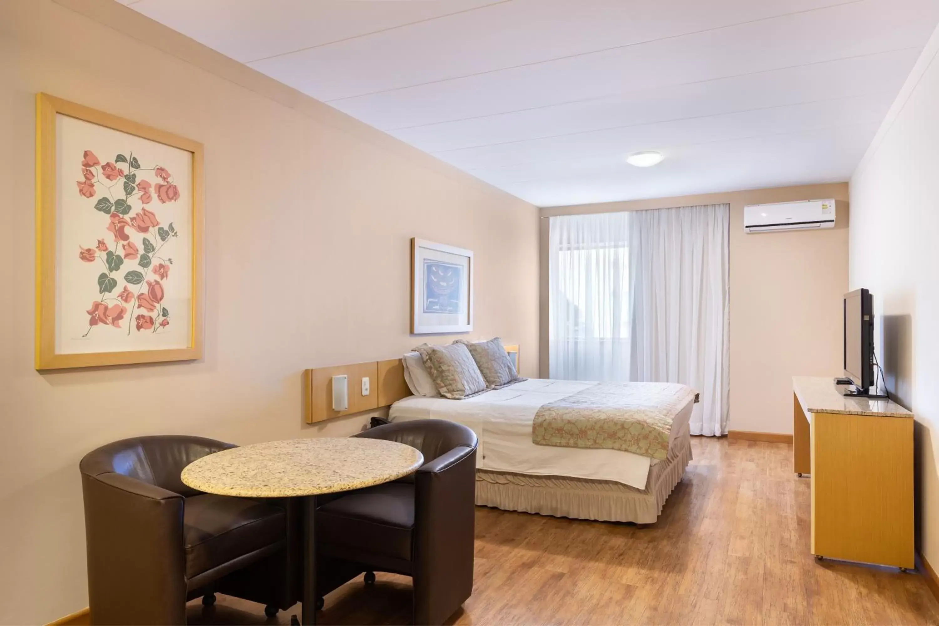 Bed in Hotel Crystal Bed in Hotel Crystal