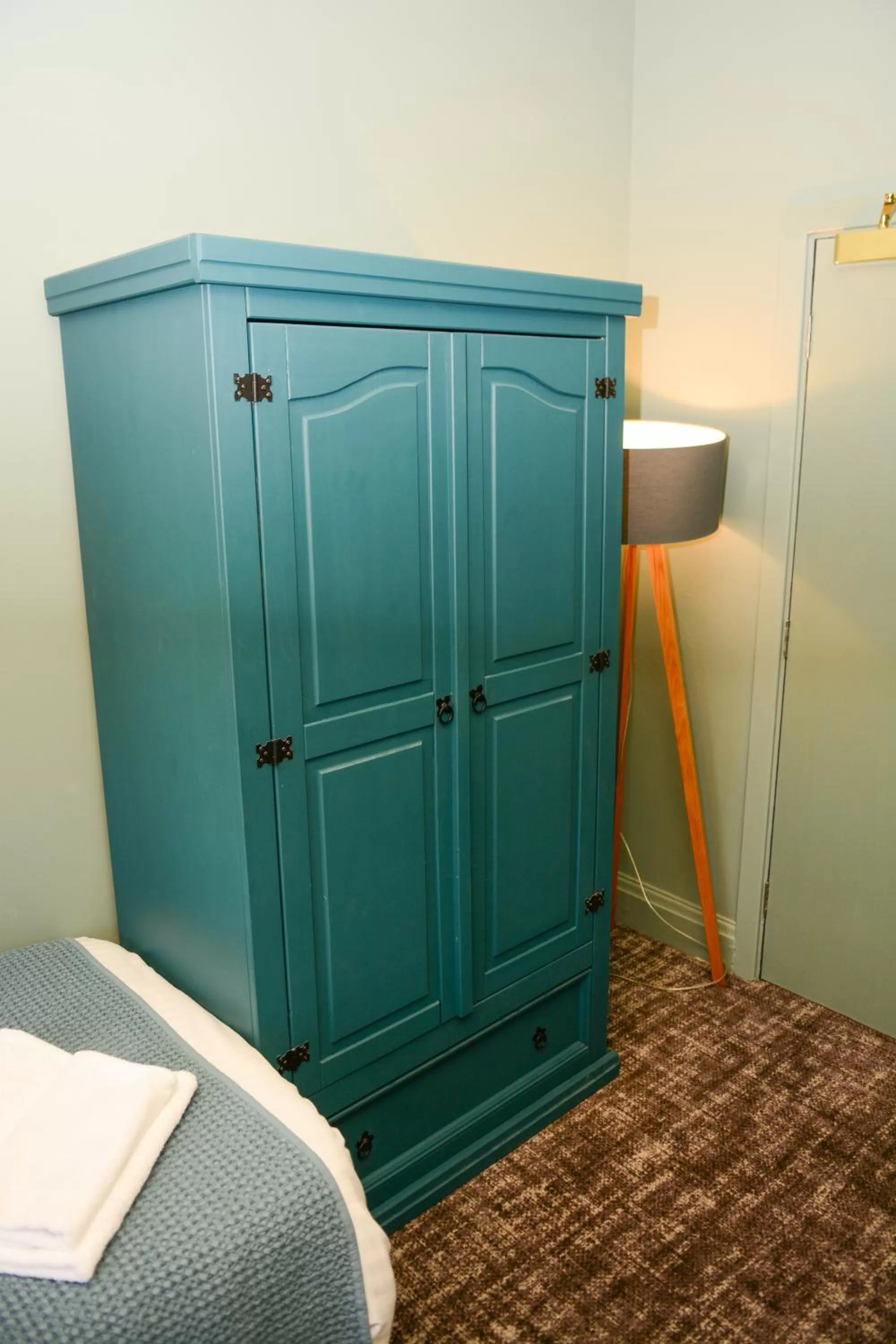 Bedroom in Plough Inn