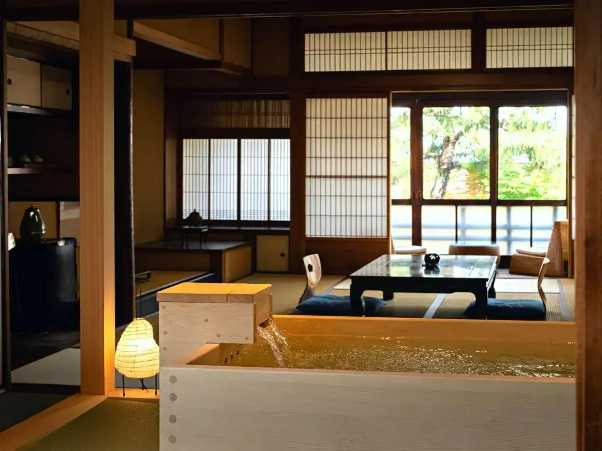 Photo of the whole room in Nazuna Kyoto Nijo-jo