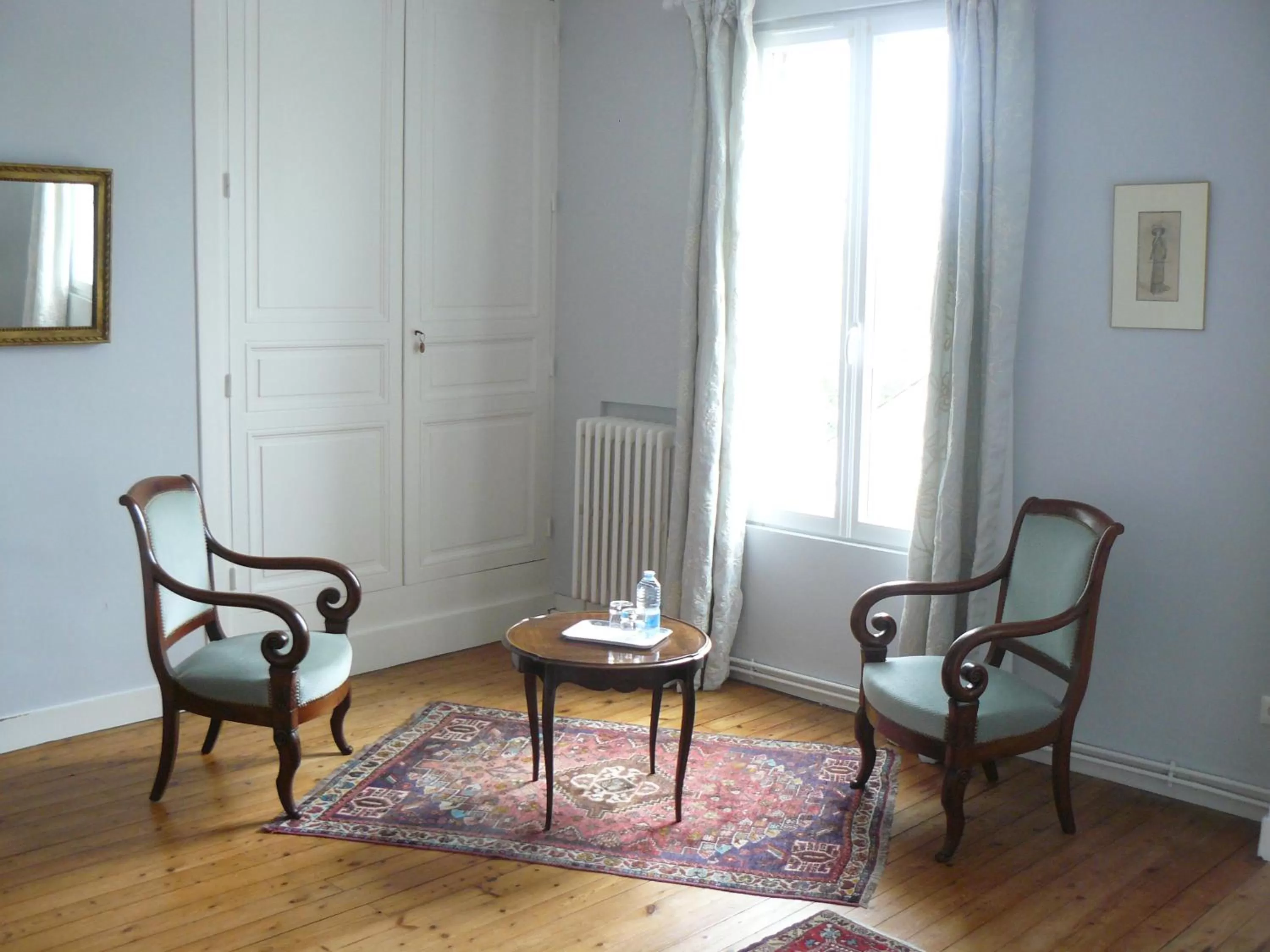 Seating area in La Maison de Saumur