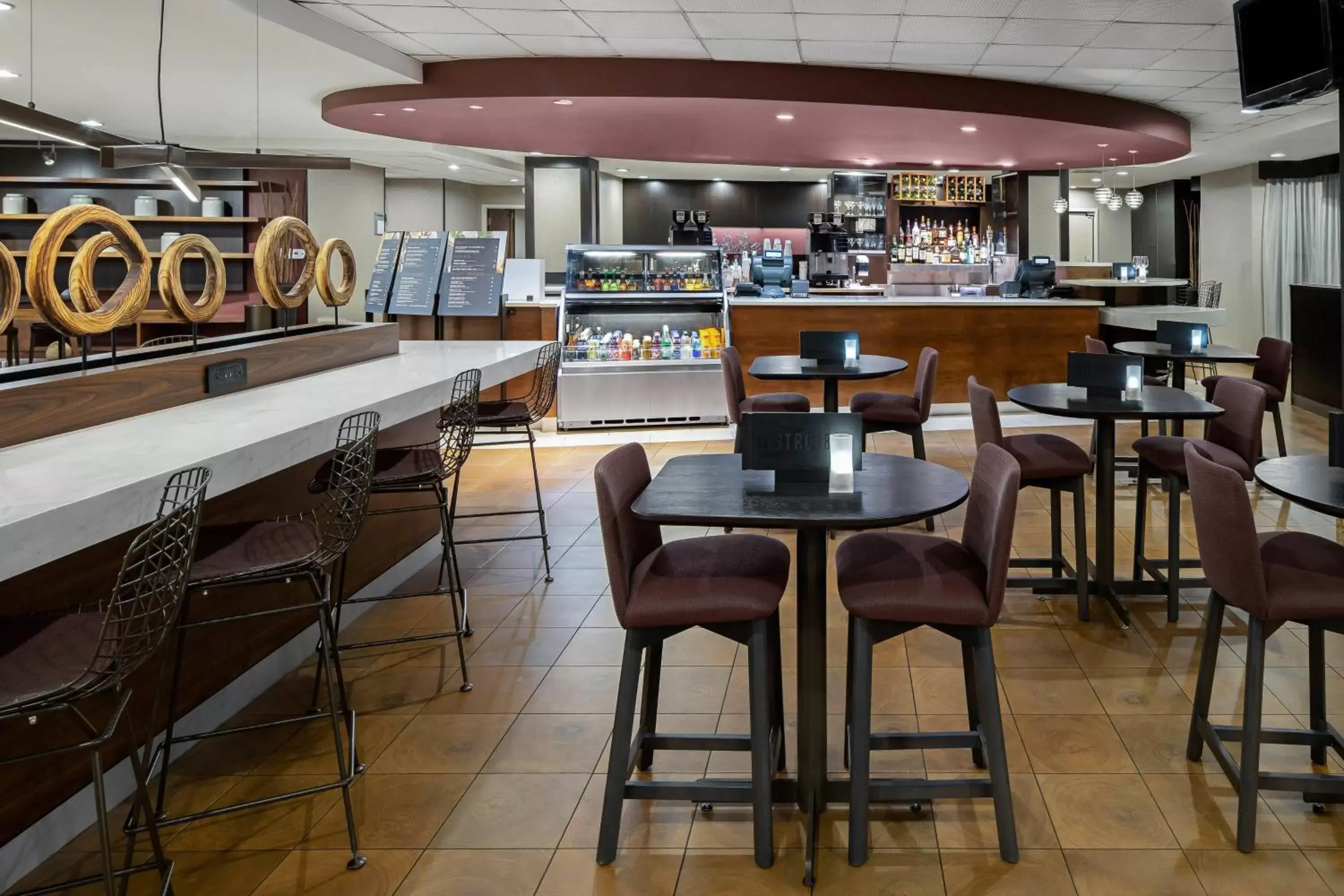 Restaurant/places to eat, Lounge/Bar in Courtyard by Marriott Los Angeles Pasadena Old Town