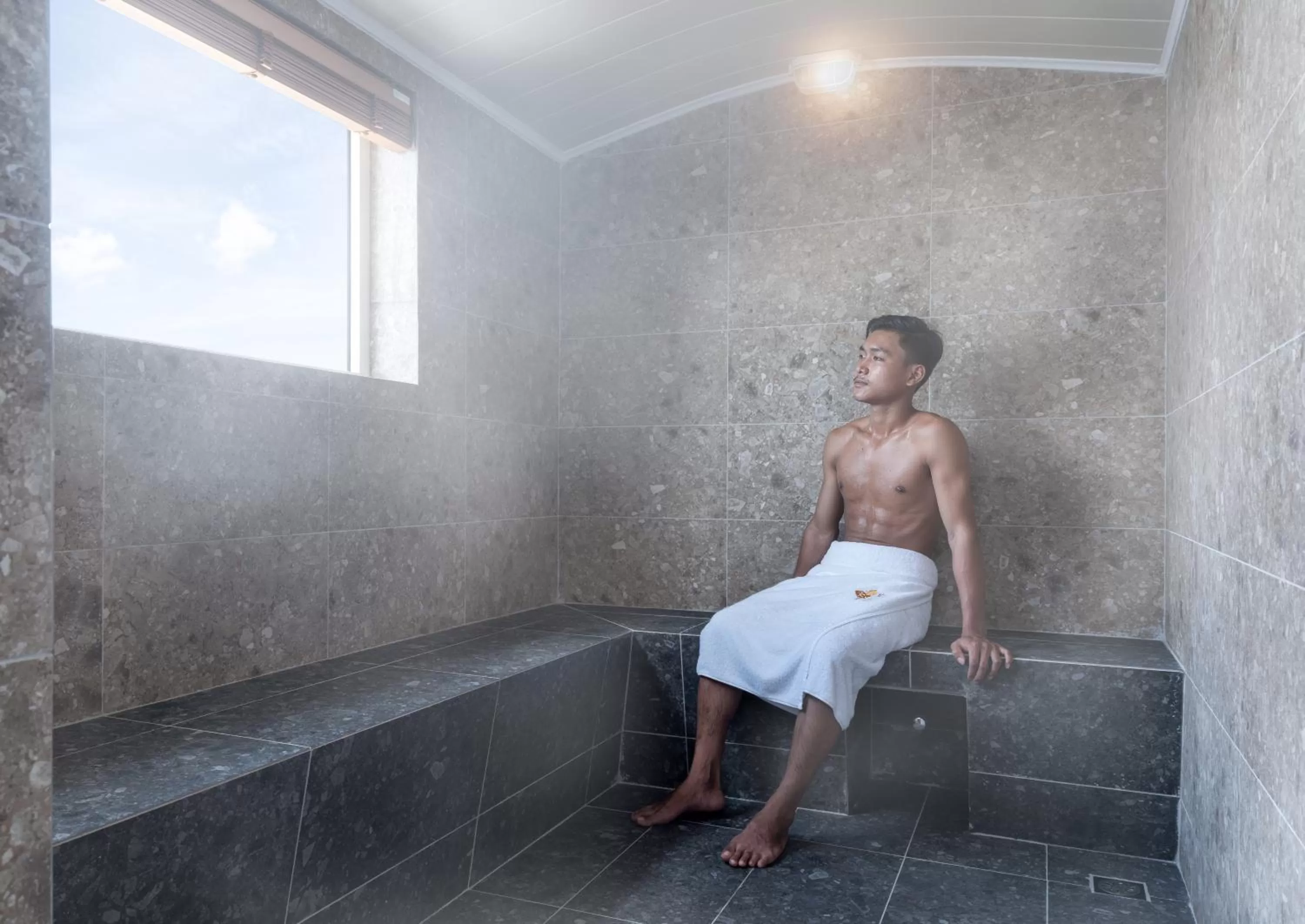 Steam room in Duong Chan Hotel