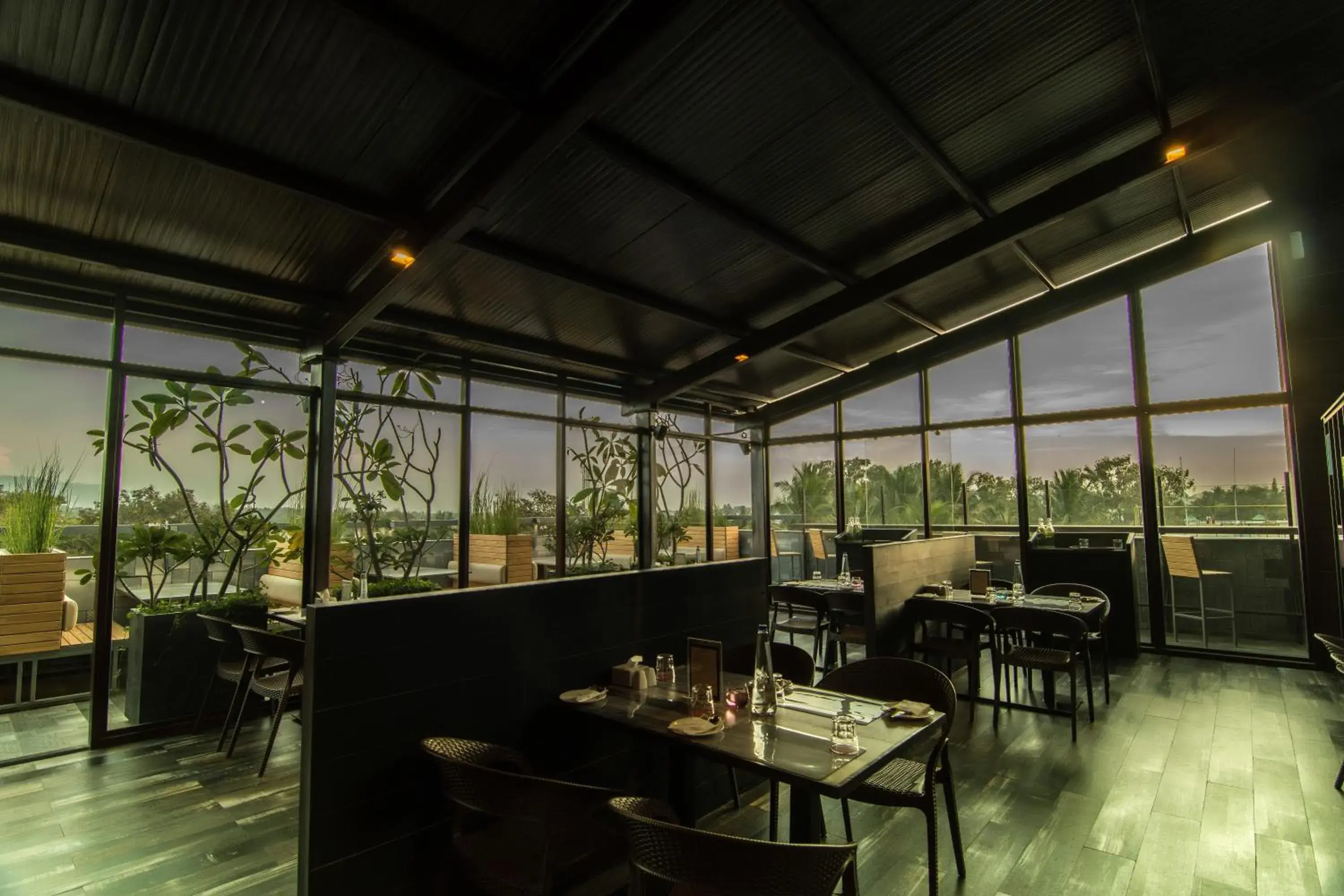 Restaurant/places to eat in Roopa Elite Restaurant/places to eat in Roopa Elite