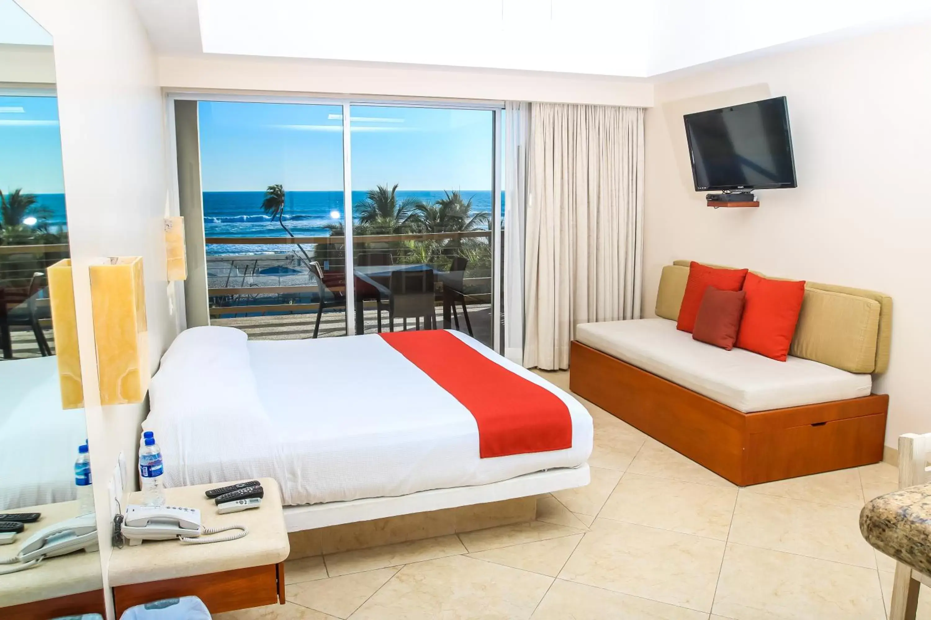 Photo of the whole room in Mishol Bodas Hotel & Beach Club Privado