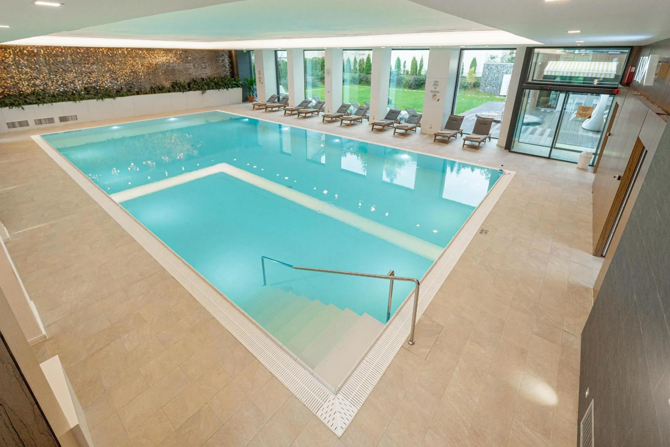 Pool view in Hotel International