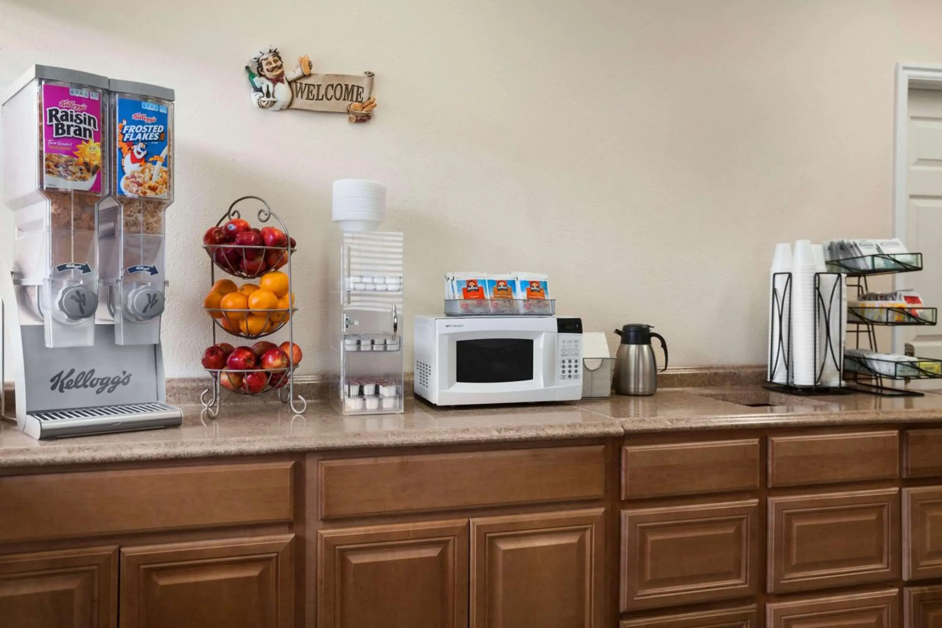 Restaurant/places to eat in Travelodge by Wyndham Elko NV Restaurant/places to eat in Travelodge by Wyndham Elko NV