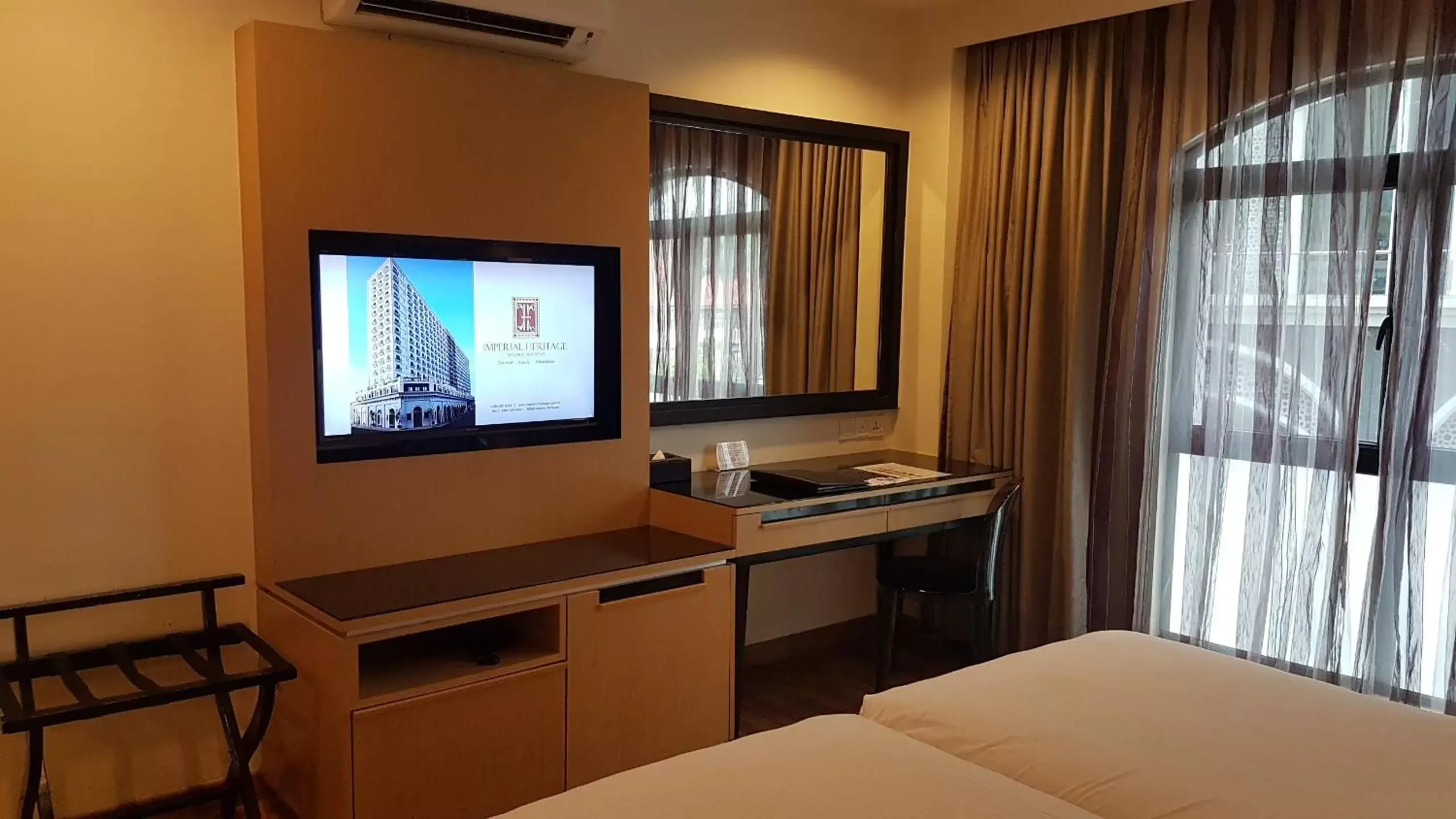 Bedroom, TV/Entertainment Center in Imperial Heritage Boutique & Gourmet Hotel Melaka